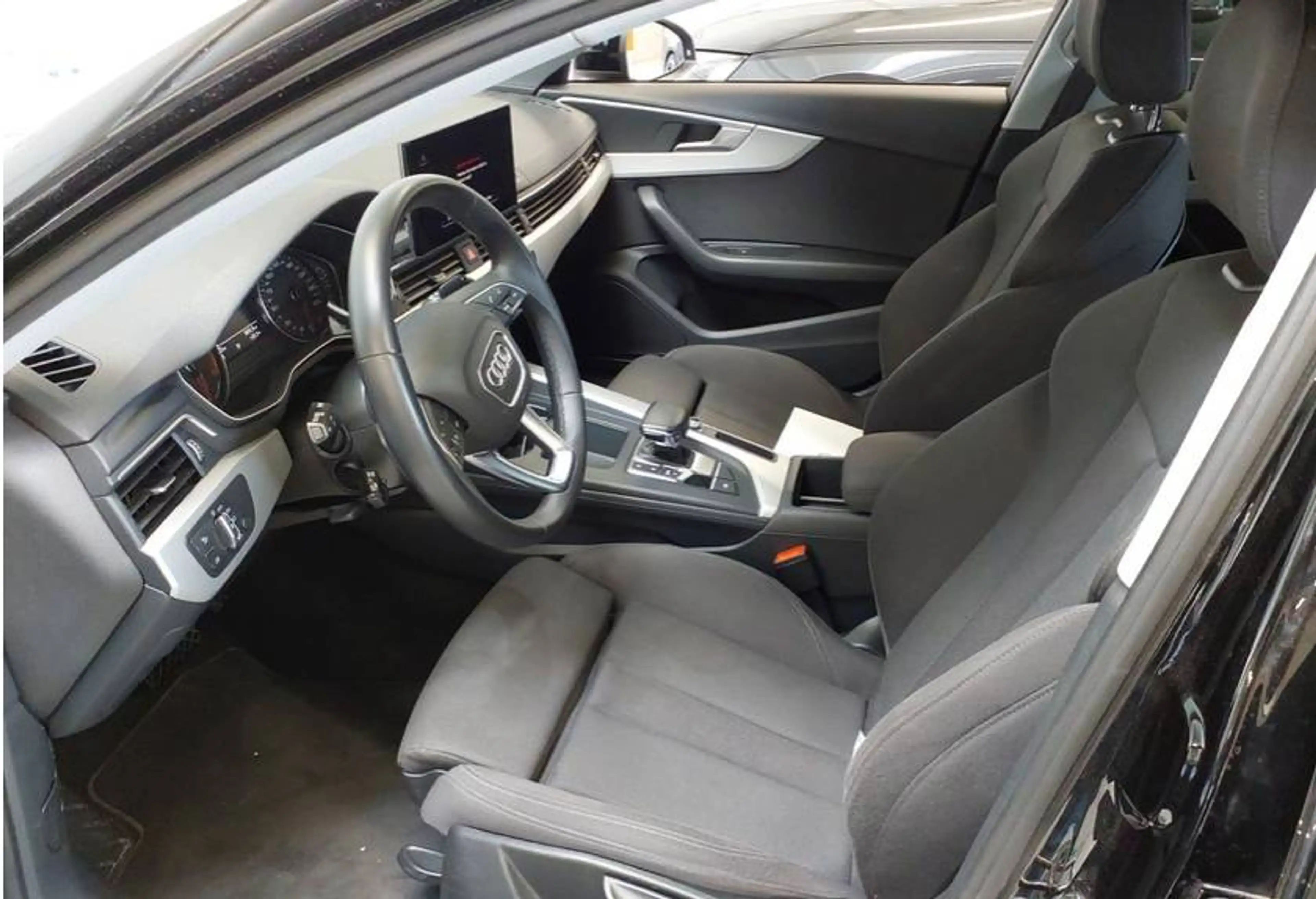 Audi A4 A4 Avant 35 TDI S-tronic *VOLL-LED*SPORTSITZE*SPORTLNKRD*NAVIGATION+MMI+**SHZ*ASSISTENZ**GLANZPAKET*DSP SOUND* — photo 4