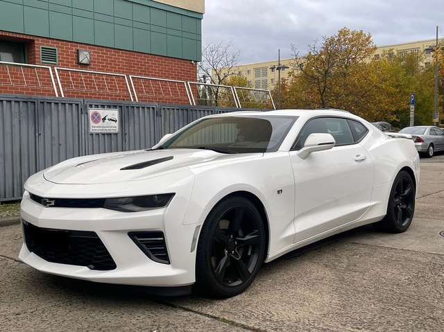 Chevrolet Camaro Coupé V8 Deutsches Fahrzeug VOLL