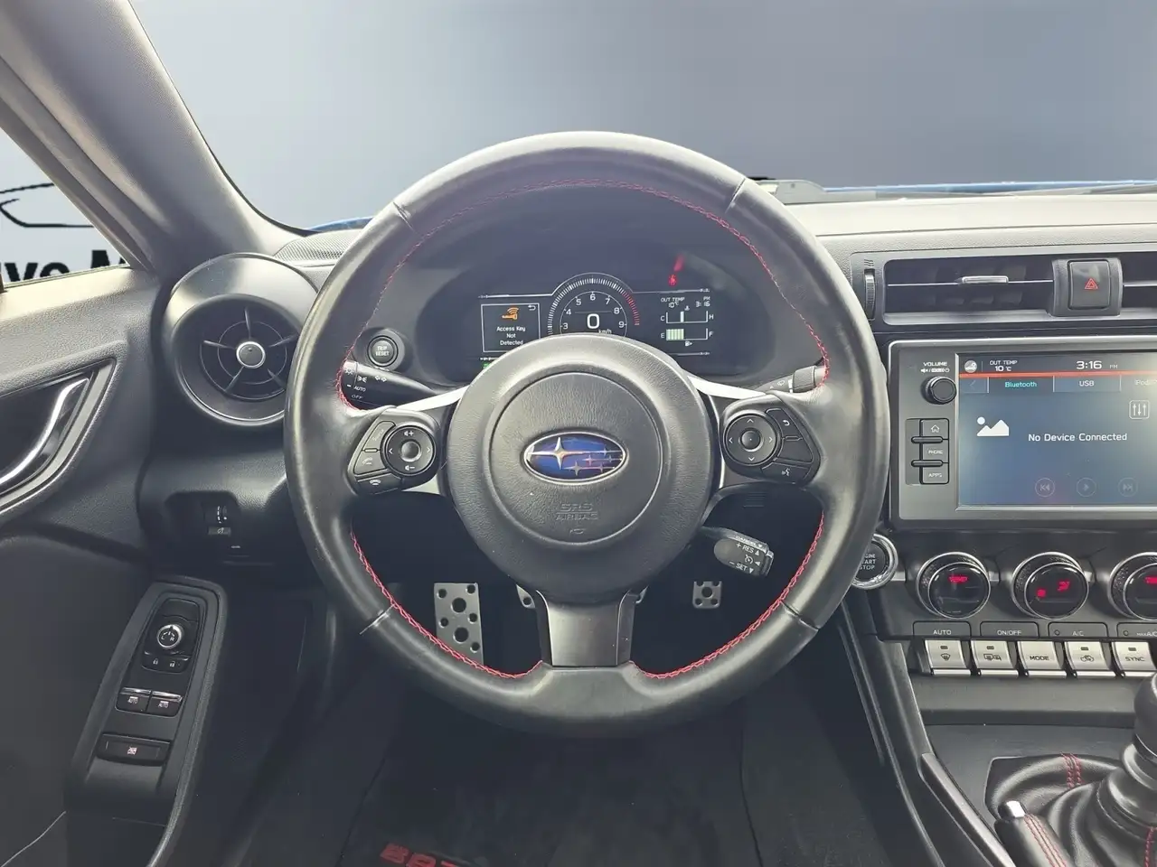 Subaru BRZ снимка Subaru BRZ