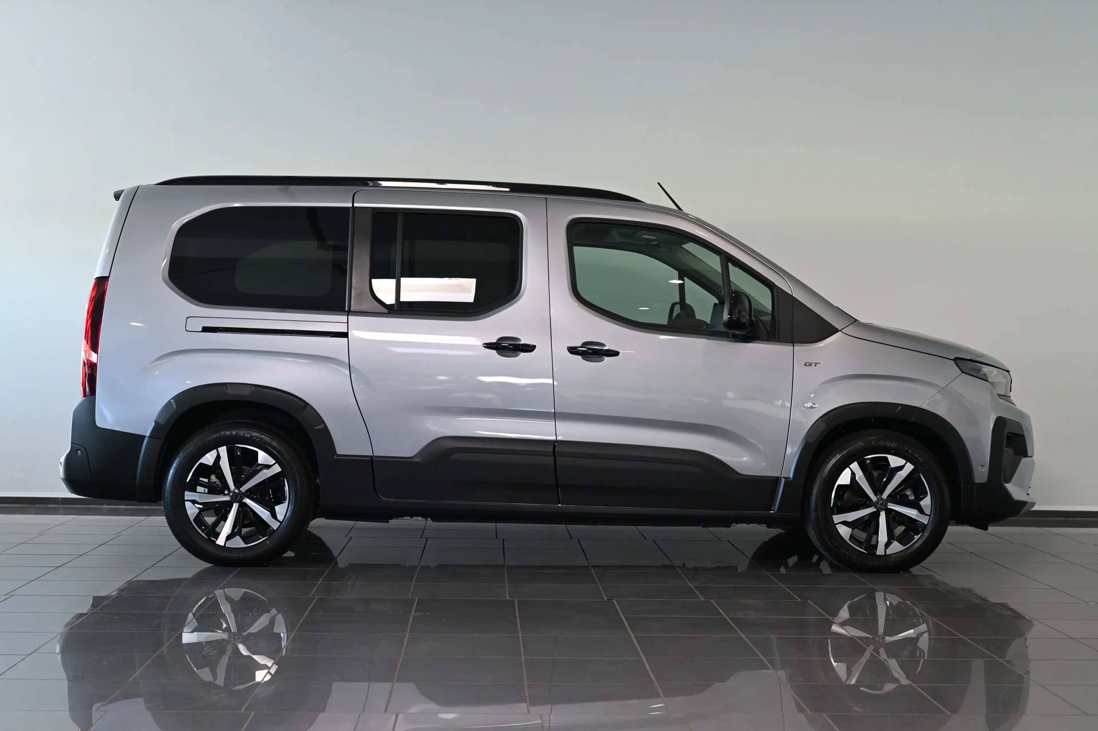Peugeot e-Rifter GT L2 Navi ACC SHZ AHK-Vorbereitung LED — photo 4