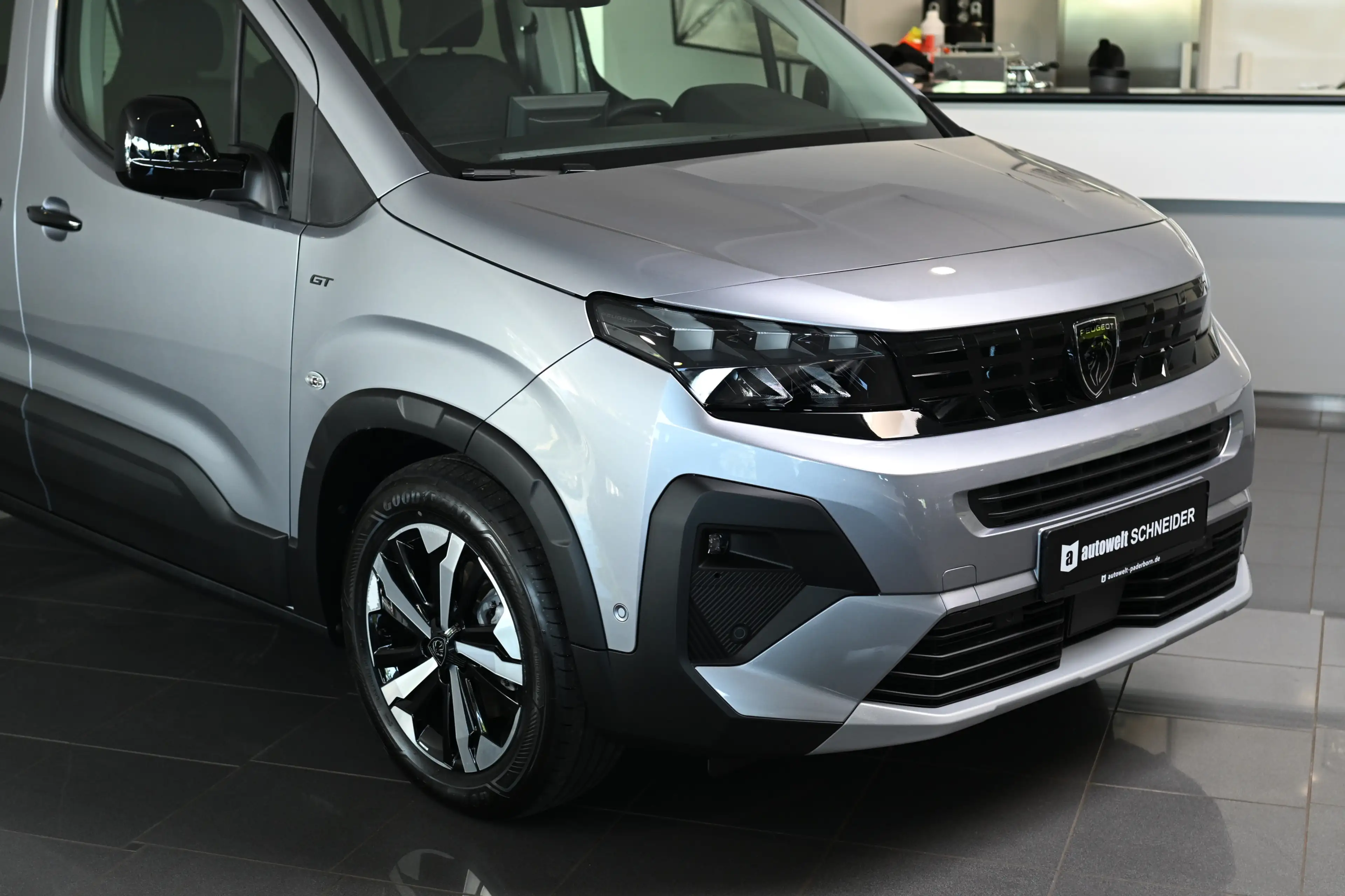 Peugeot e-Rifter GT L2 Navi ACC SHZ AHK-Vorbereitung LED — photo 7