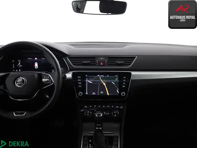 Skoda Superb view 9