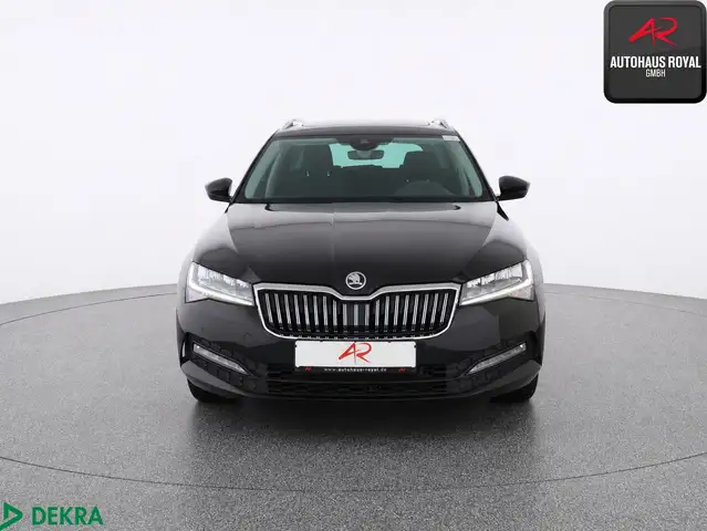Skoda Superb view 8