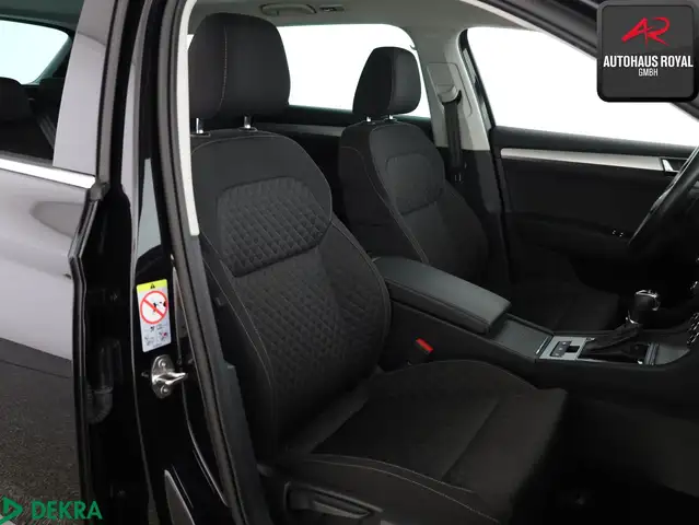 Skoda Superb view 11