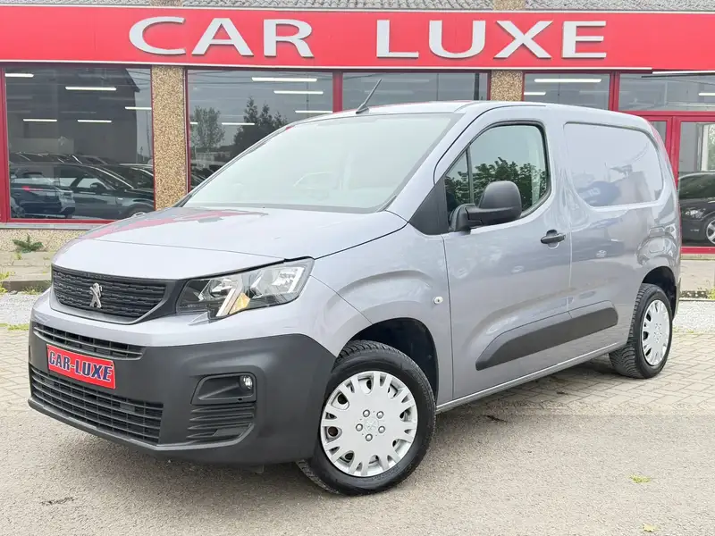 Peugeot Partner 1.2 ESSENCE GPS 3 PLACES UTILITAIRE TVAC