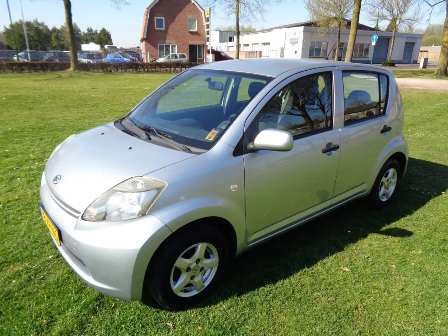 Daihatsu Sirion 8-5-2026  a p k Szürke - 1