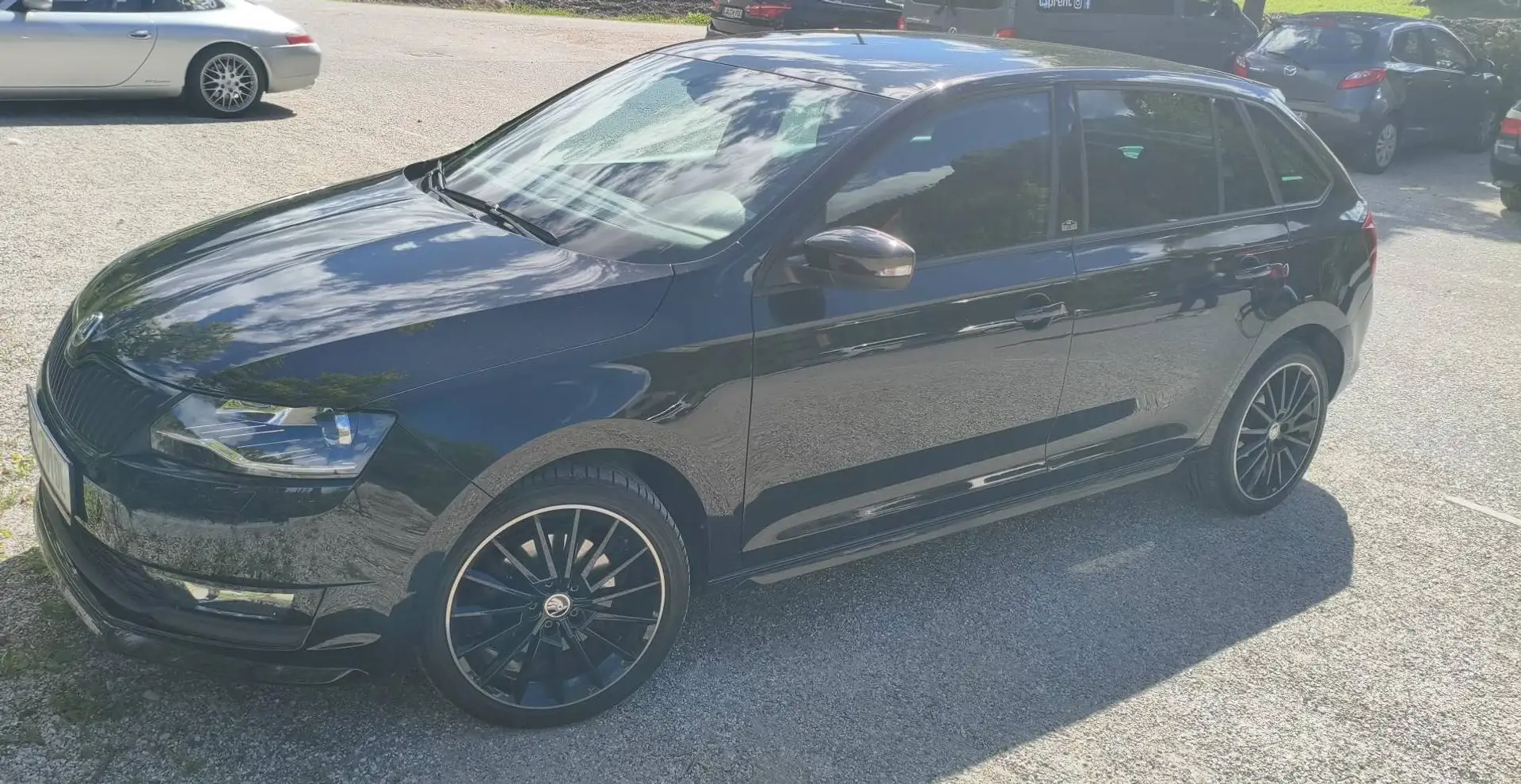 Skoda Rapid/Spaceback Rapid 1,0 TSI Sondermodell Monte Carlo Top Ausstattung Garagenwagen 1. Hand Panoramadach Navi Rückfahkamera uvm. Schwarz - 2