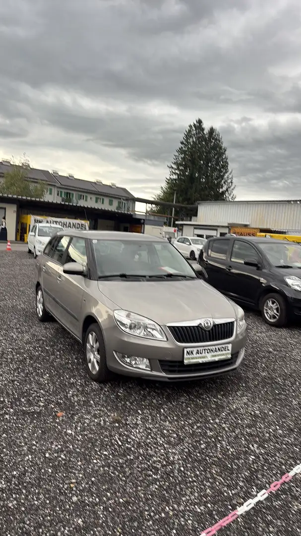 Skoda Fabia 1.2 HTP Combi Ambiente - 1