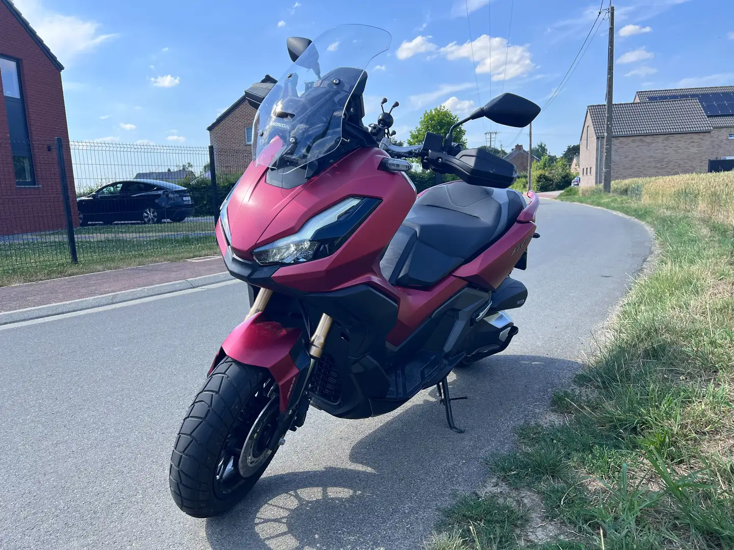 Honda ADV 350 Червоний - 2