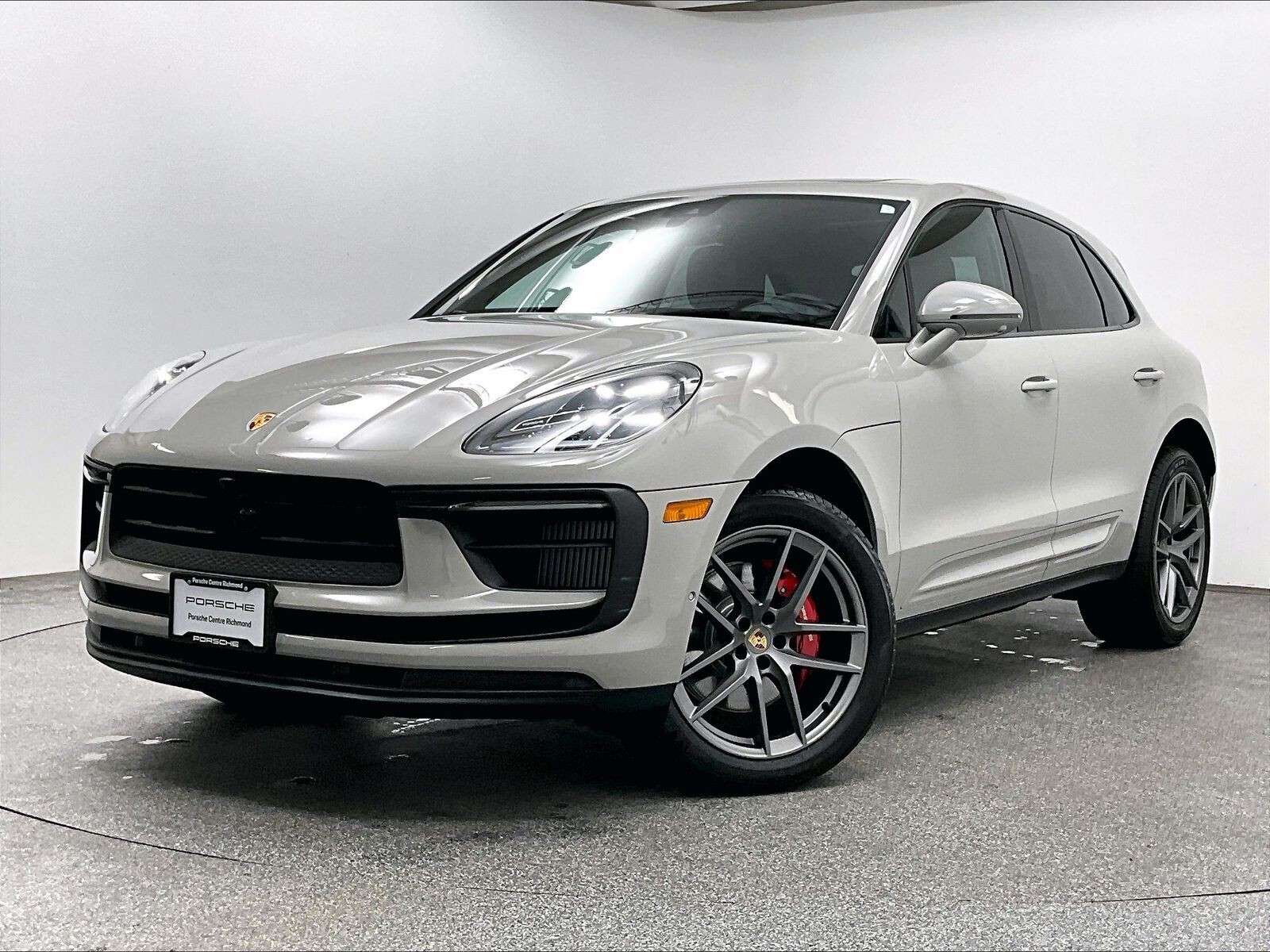 2026 Porsche Macan S thumb 38