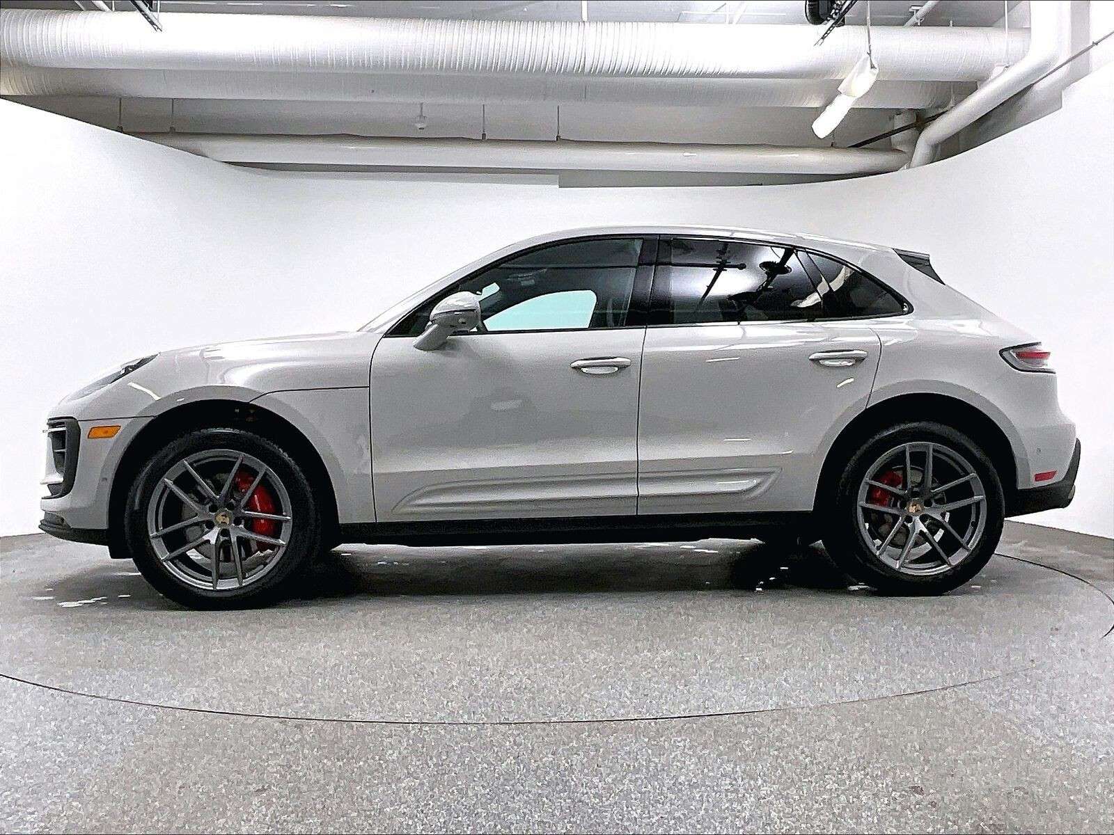 2026 Porsche Macan S thumb 8