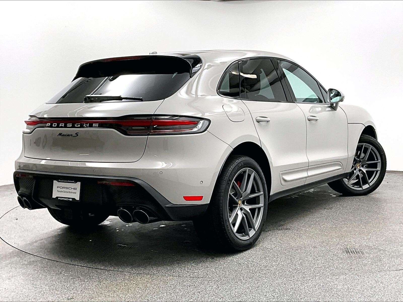 2026 Porsche Macan S alt 5