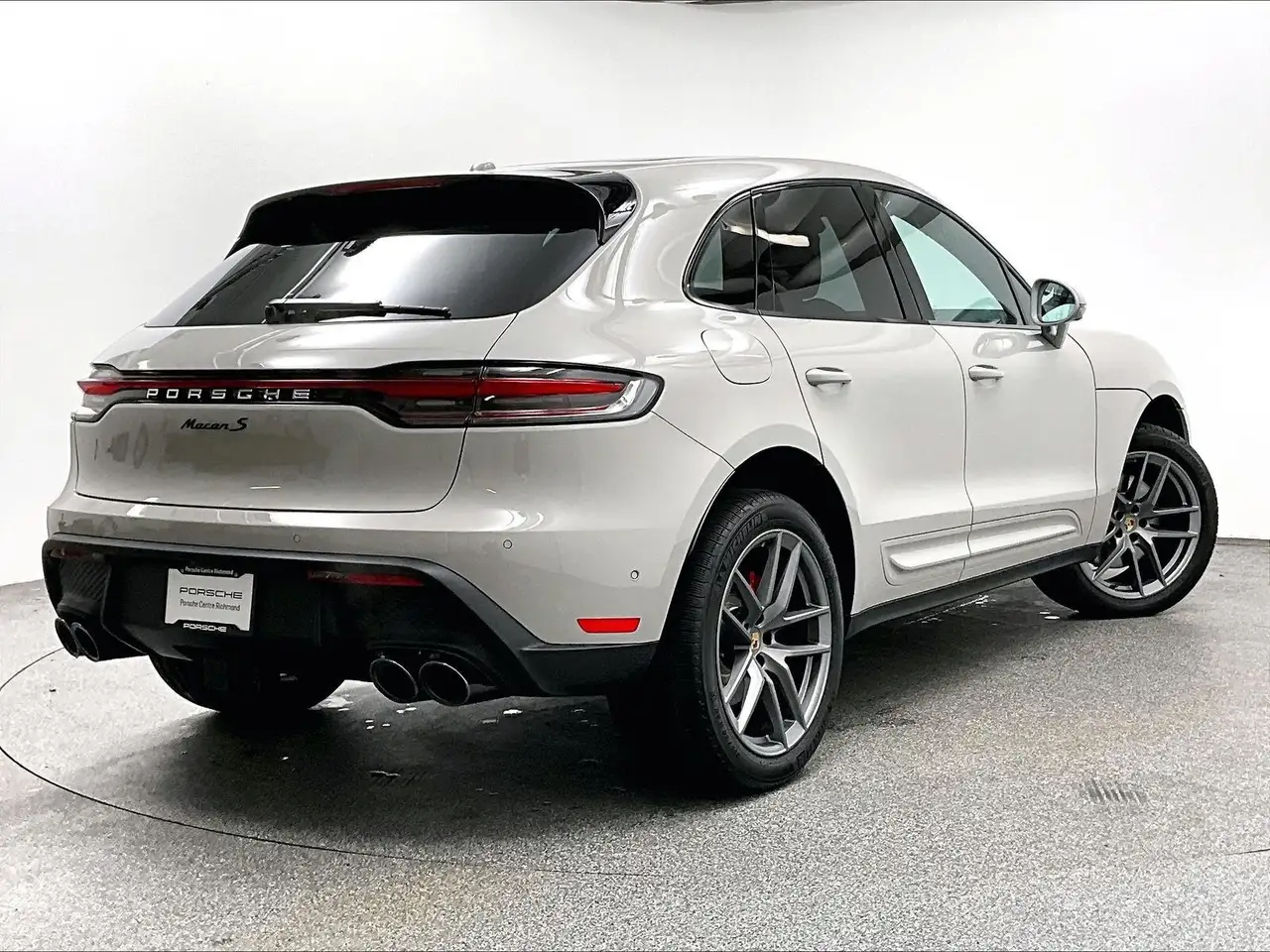 Porsche Macan снимка Porsche Macan