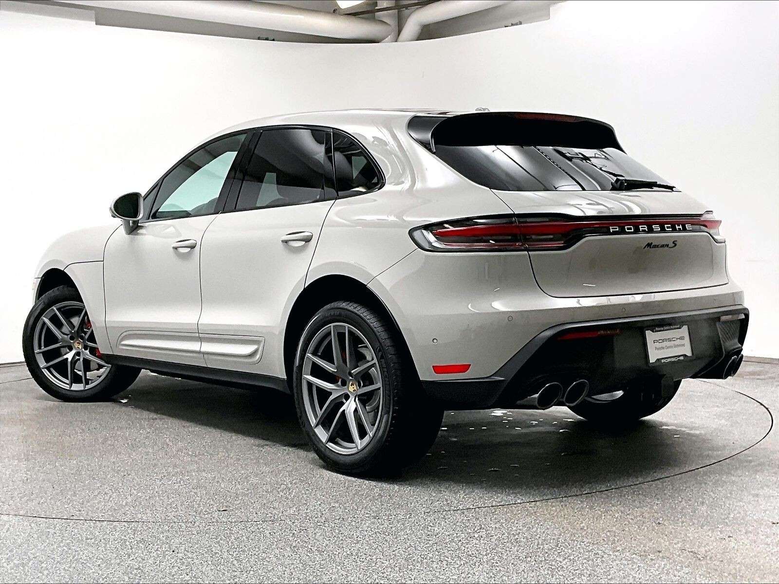 2026 Porsche Macan S thumb 7