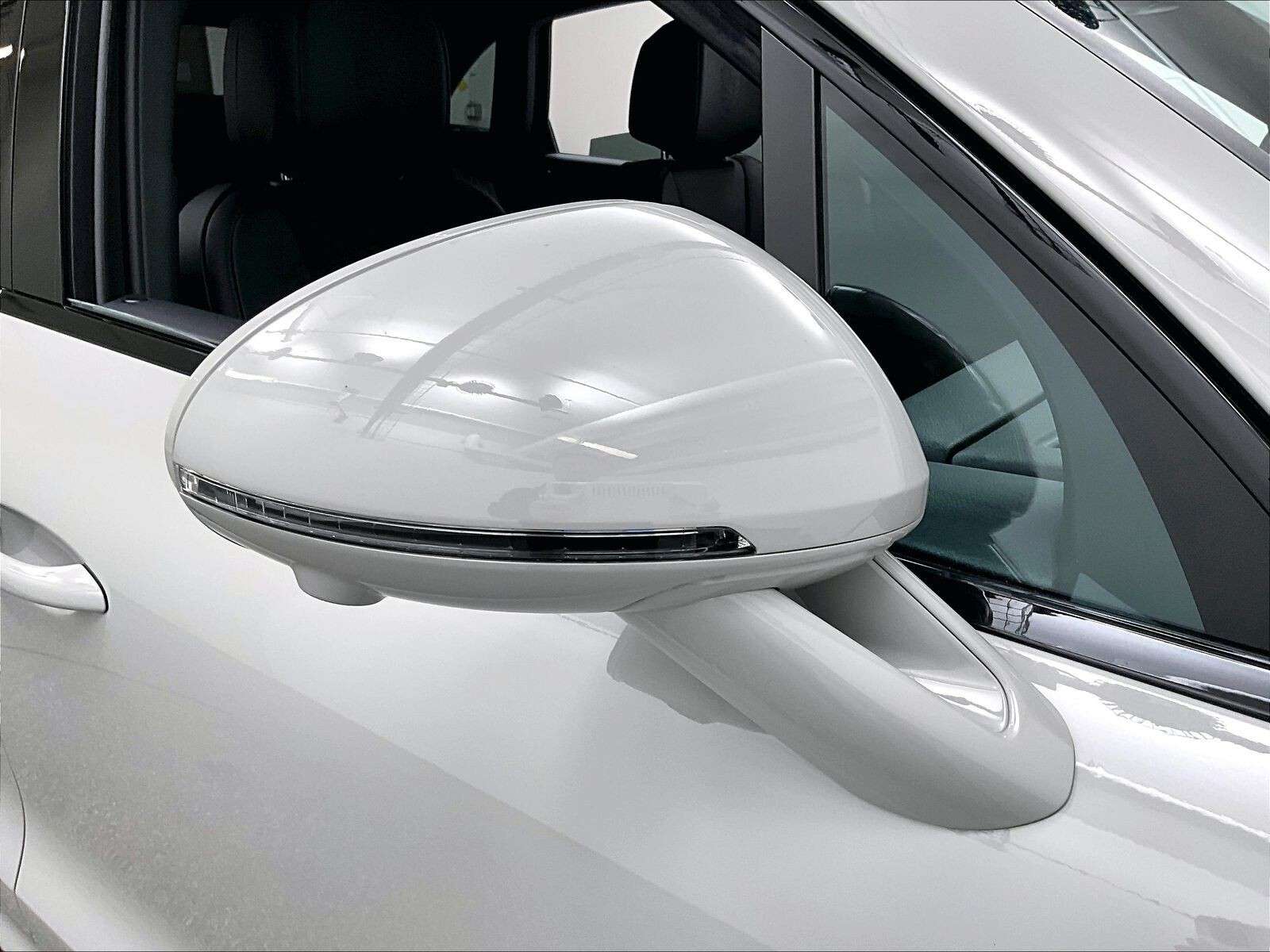 2026 Porsche Macan S thumb 33