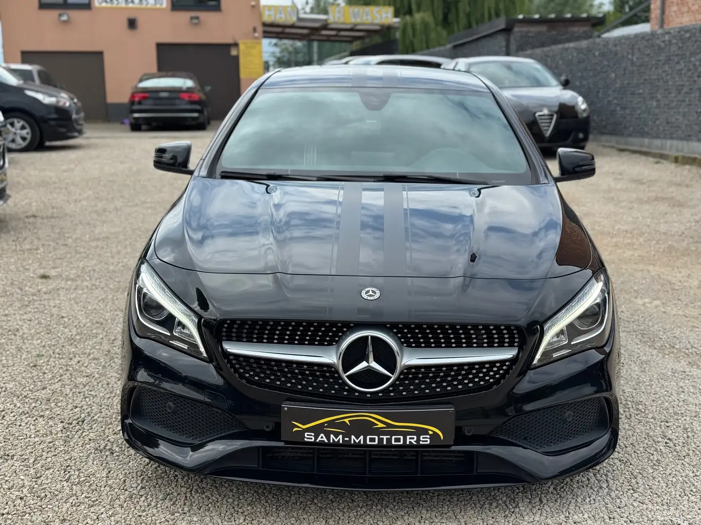 Mercedes-Benz CLA 200 d AMG Edition Zwart - 2