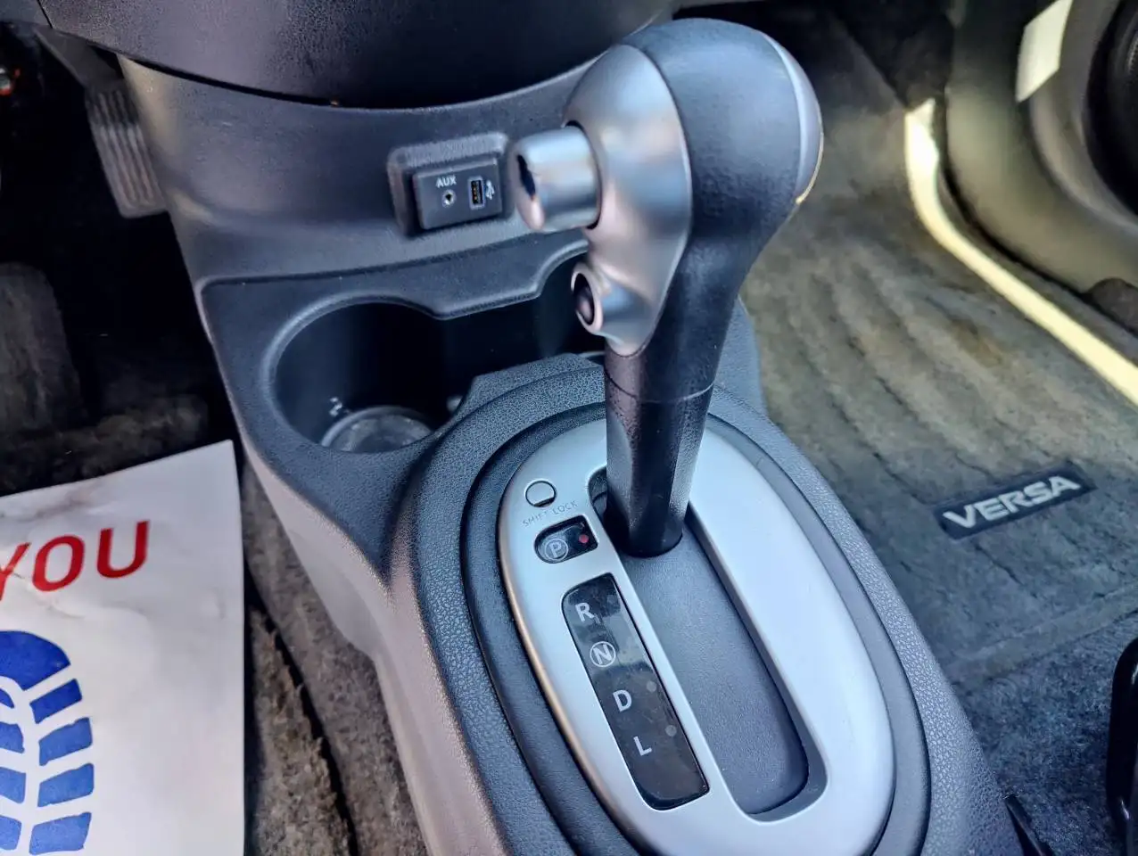 Nissan Versa снимка Nissan Versa