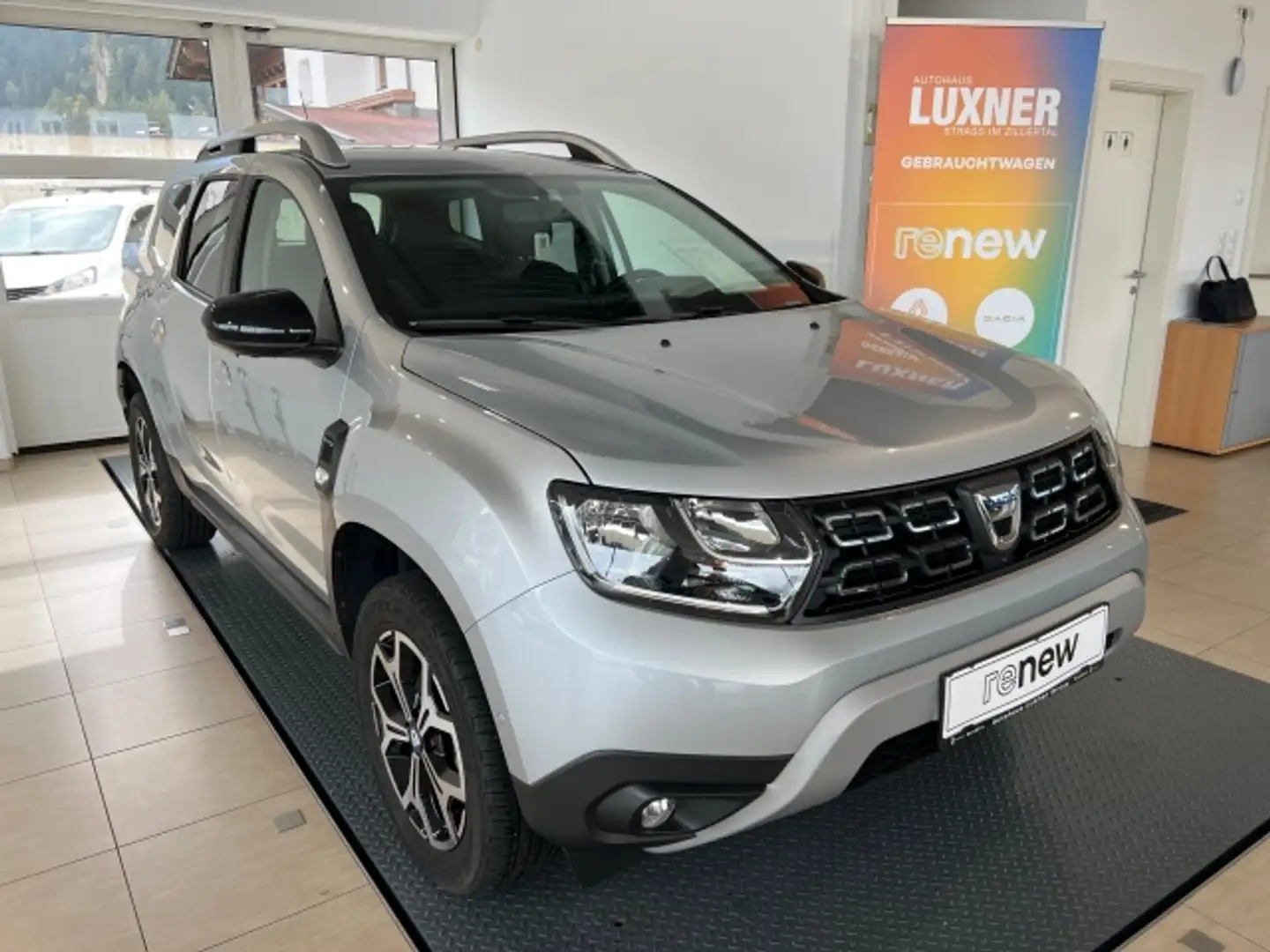 Dacia Duster DusterCeleb1,5DCI4x4 Grau - 1