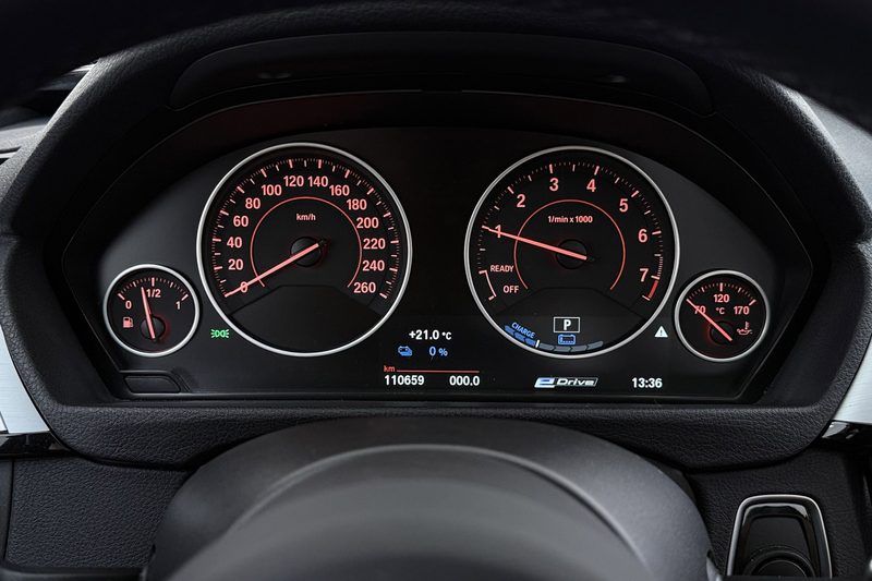 BMW 330 3-serie 330e Centennial High Executive M-Sport | P — photo 21