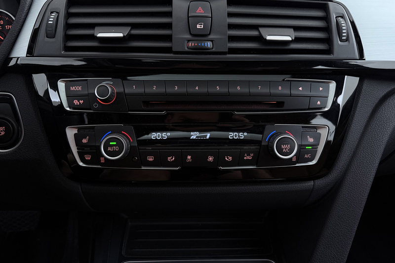 BMW 330 3-serie 330e Centennial High Executive M-Sport | P — photo 28