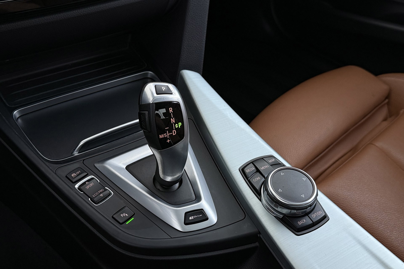 BMW 330 3-serie 330e Centennial High Executive M-Sport | P — photo 30