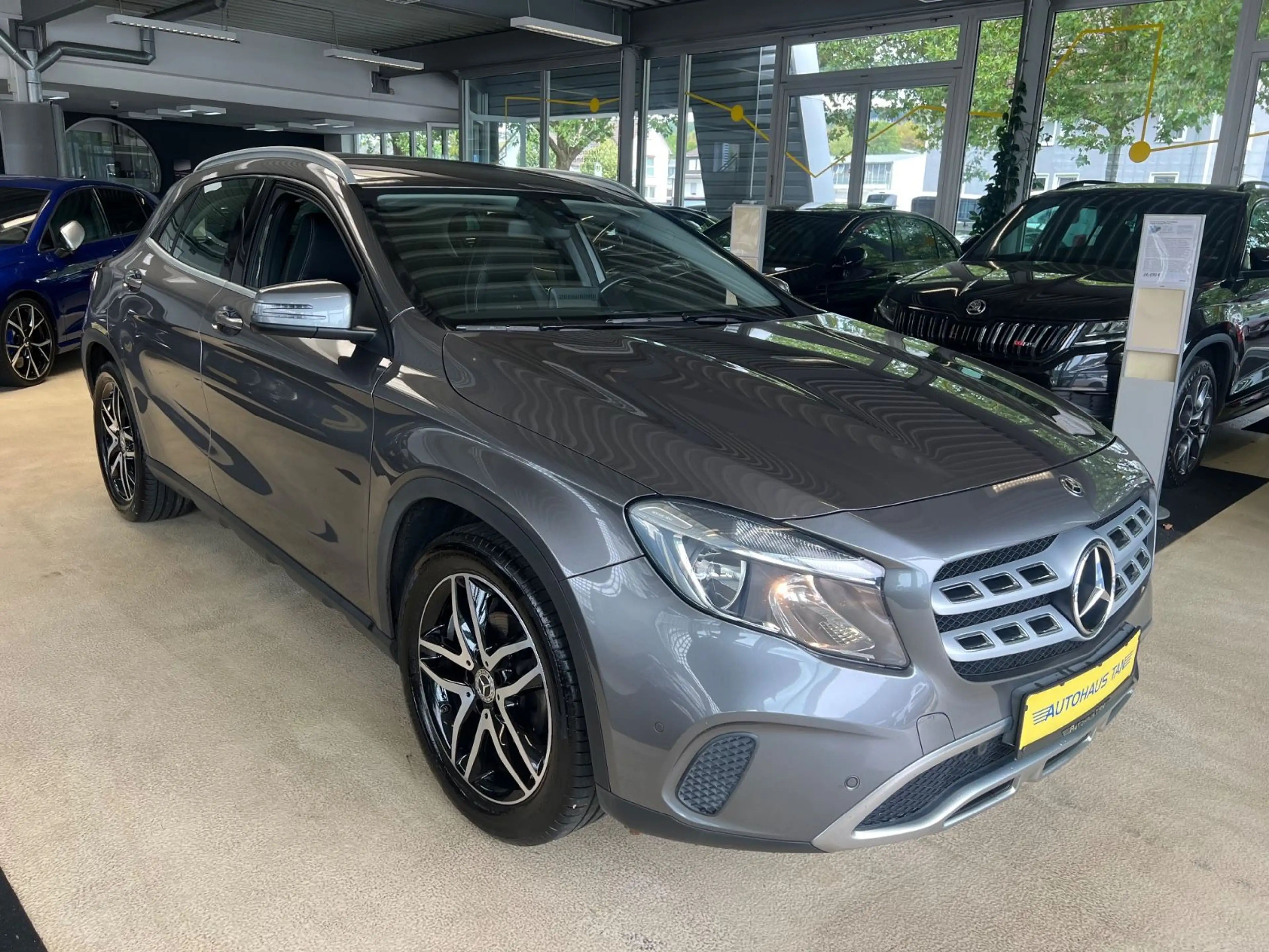 Mercedes-Benz GLA 200 * SPORT-LINE URBAN  * 1.HAND * — photo 9