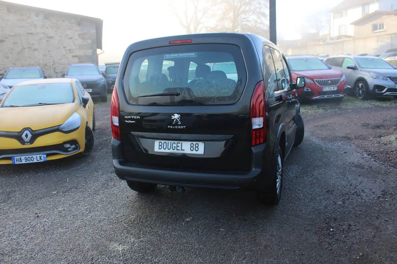 Peugeot Rifter ACTIVE 110 CV ESSENCE \7 PLACES\ CLIM ATTELAGE RE USB RADAR BLUETOOTH RÉGULATEUR Gris - 2