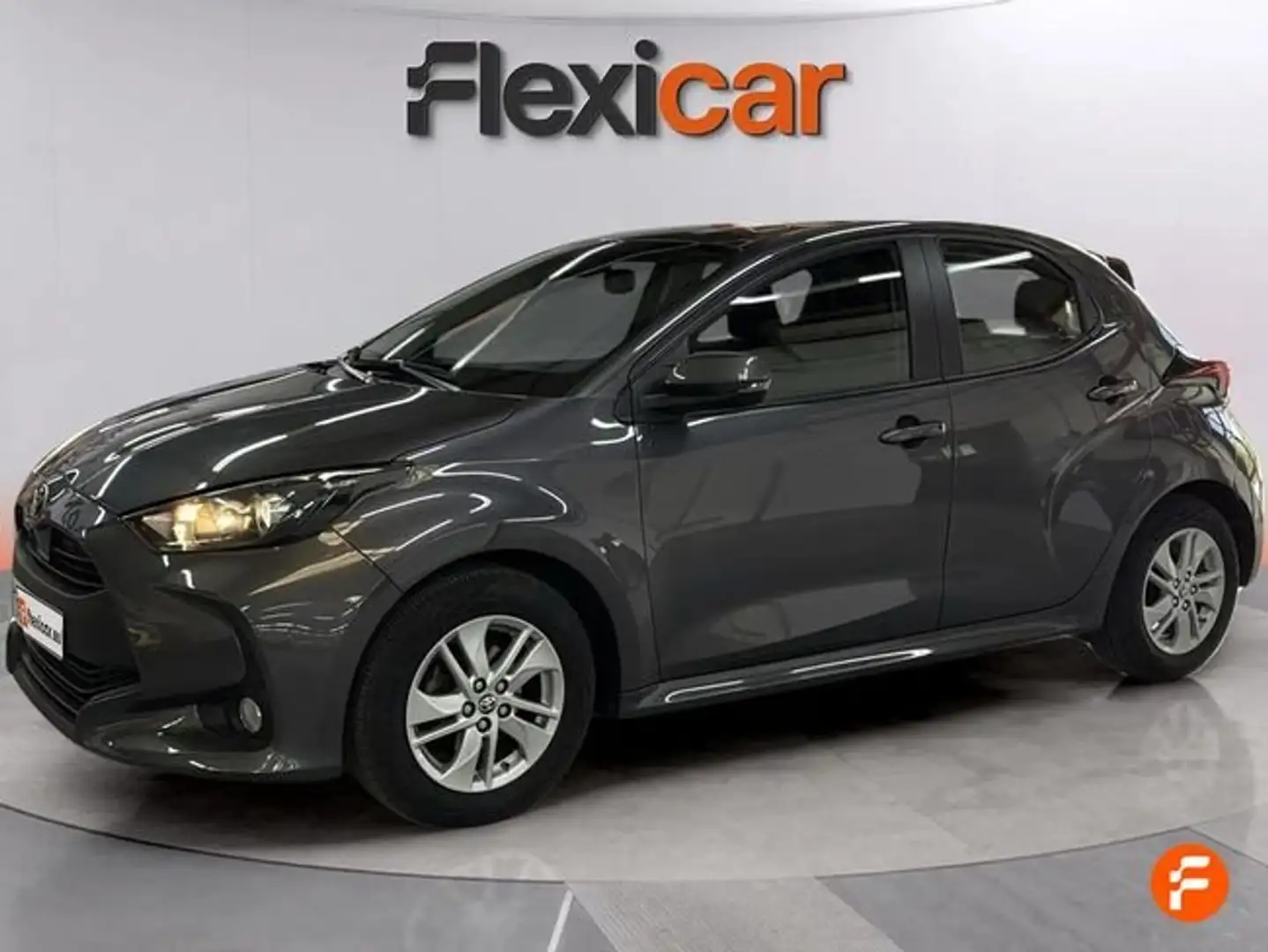 Toyota Yaris 125 S-Edition Gris - 2