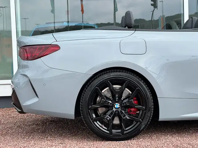 BMW I view 15