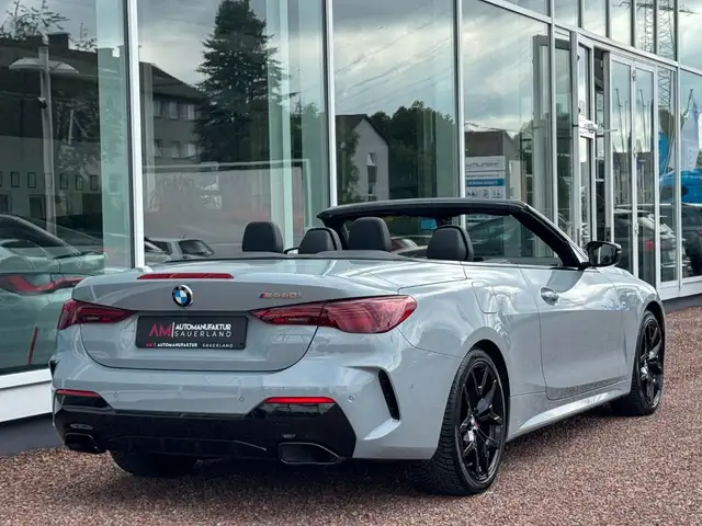 BMW I view 12