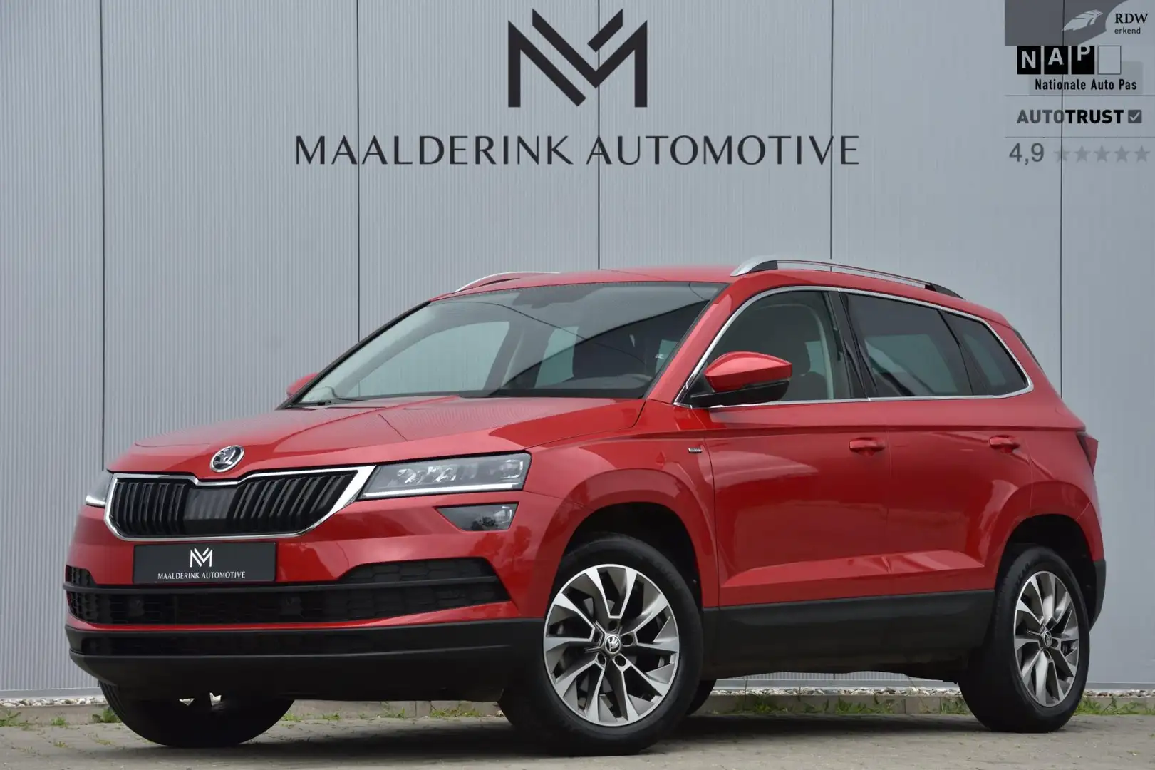Skoda Karoq 1.5 TSI ACT Automaat Style Camera, Keyless, Led, S Rood - 1