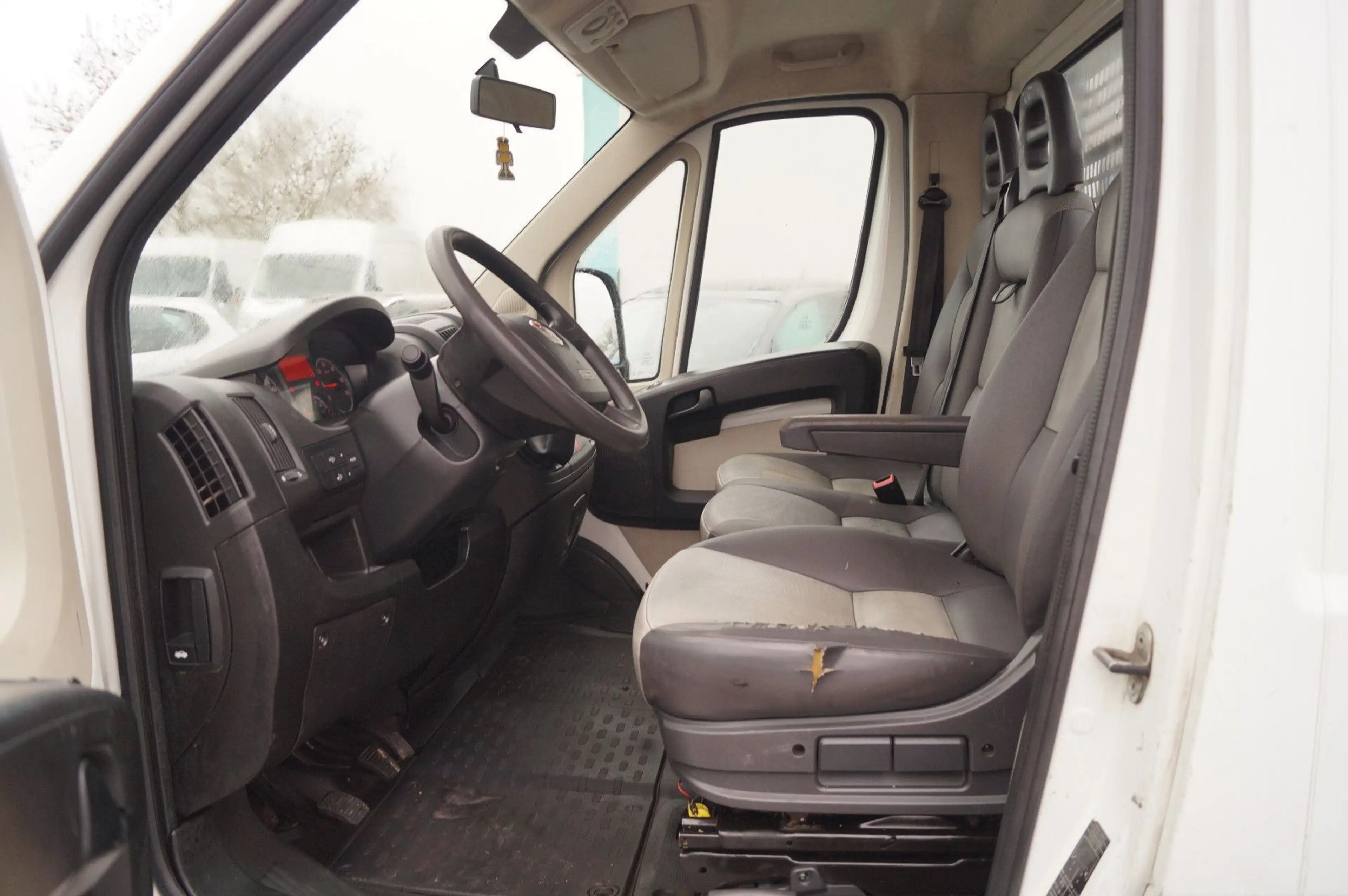 Fiat Ducato Pritsche 30 115 AHK Euro 5 — photo 12