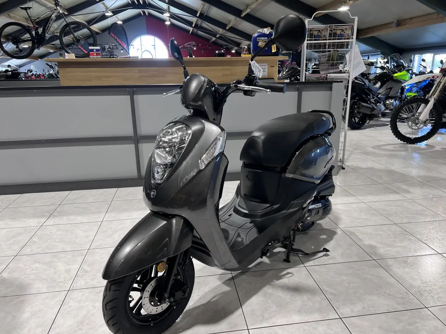 SYM Mio 50 Classe B 45 Km/h Šedá - 2