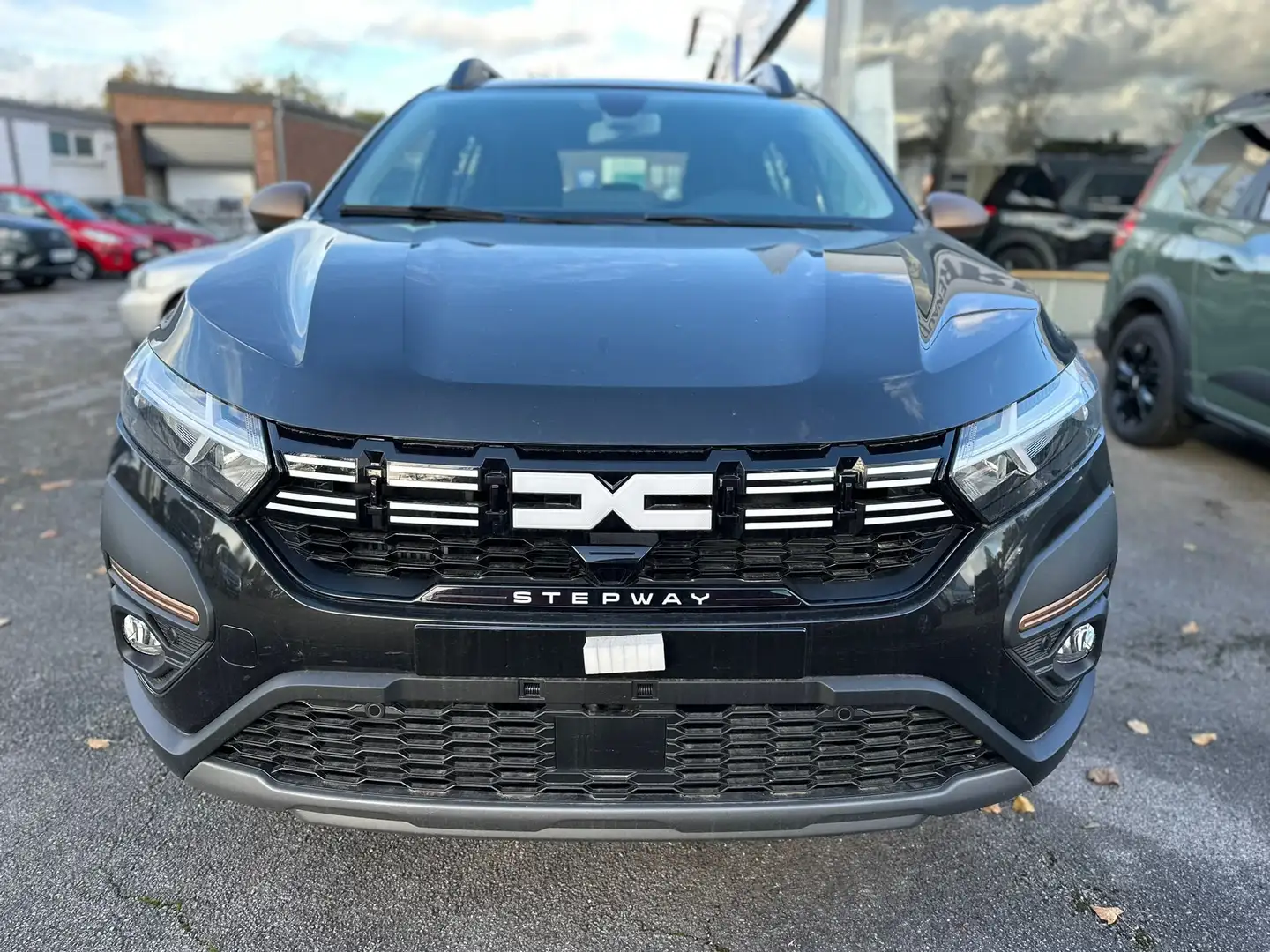 Dacia Sandero Stepway TCe 90 CVT Extreme *AUTOMATIK* Schwarz - 2