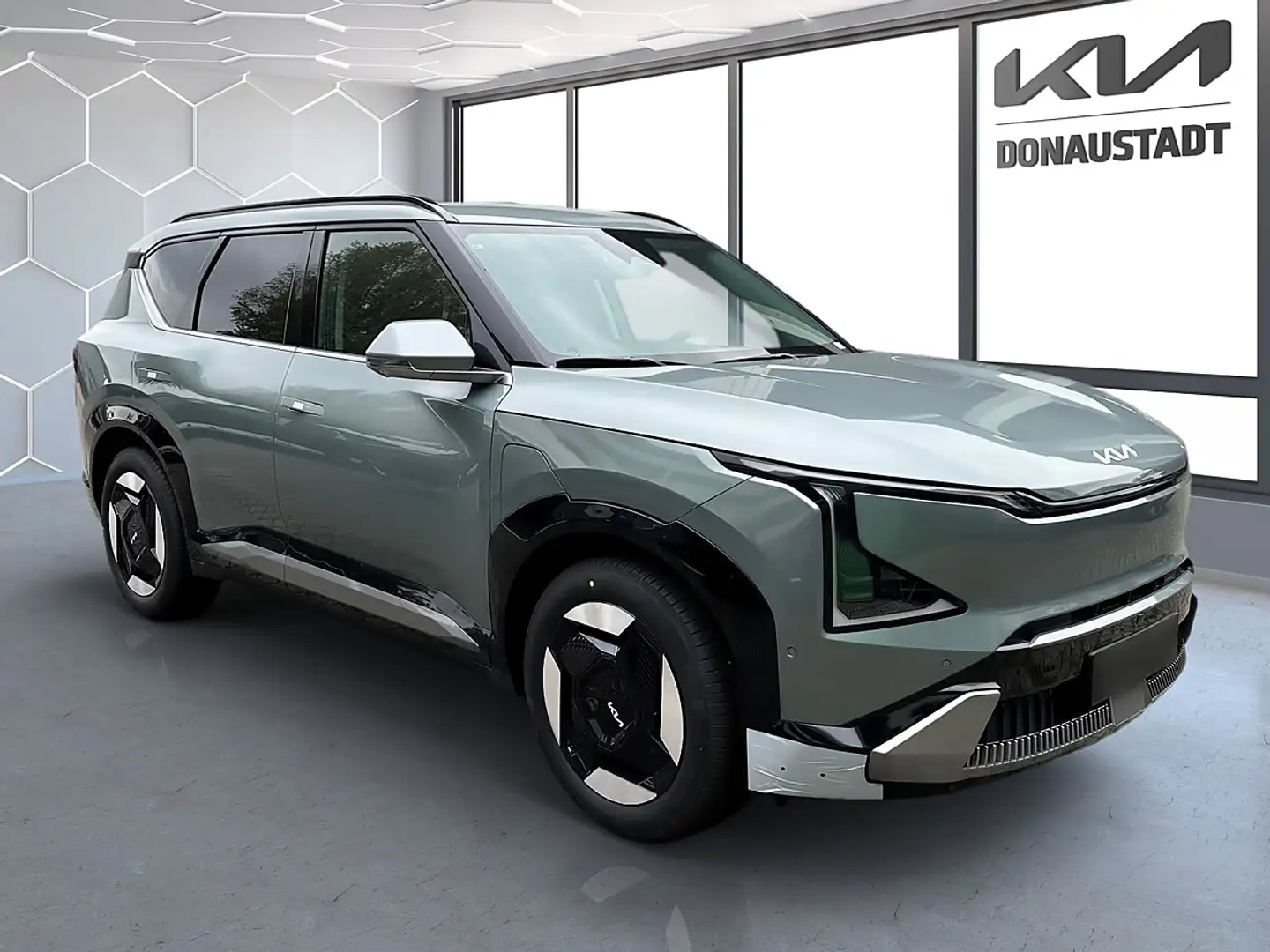 Kia EV5 265 AWD 81,4kWh Earth Plus | AUTO WIEN NORD Grün - 2