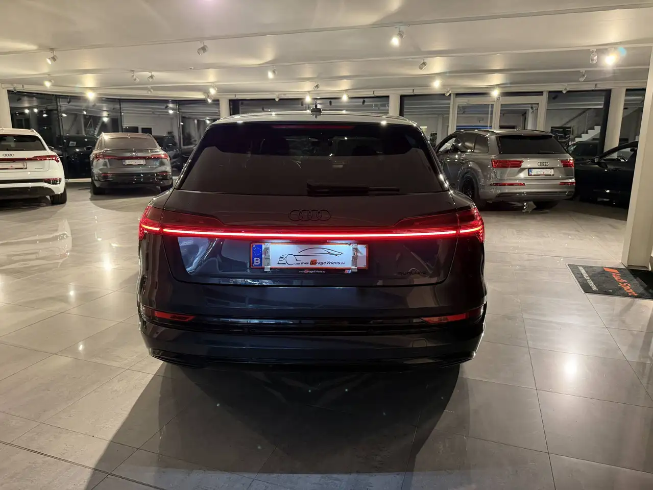 Audi Q8 408PK QUATTRO * HAED UP * MATRIX * CAMERA * ACC * KEY LESS, миниатюра 2
