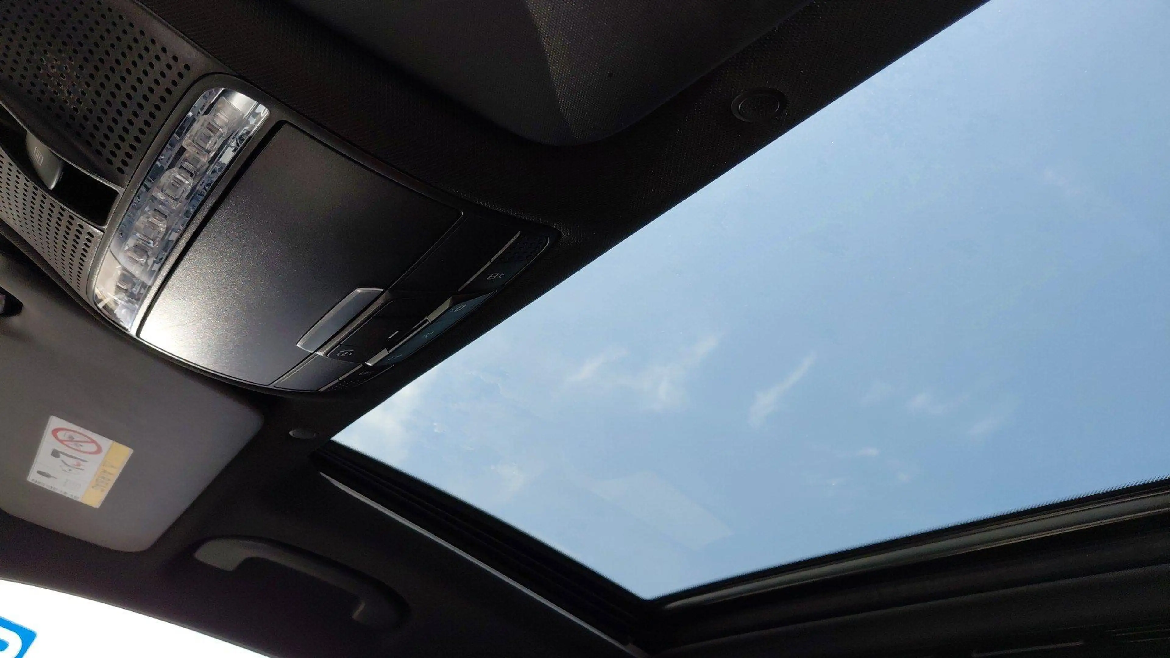 Mercedes-Benz EQC 400 EQC 4MATIC Business Solution — photo 13