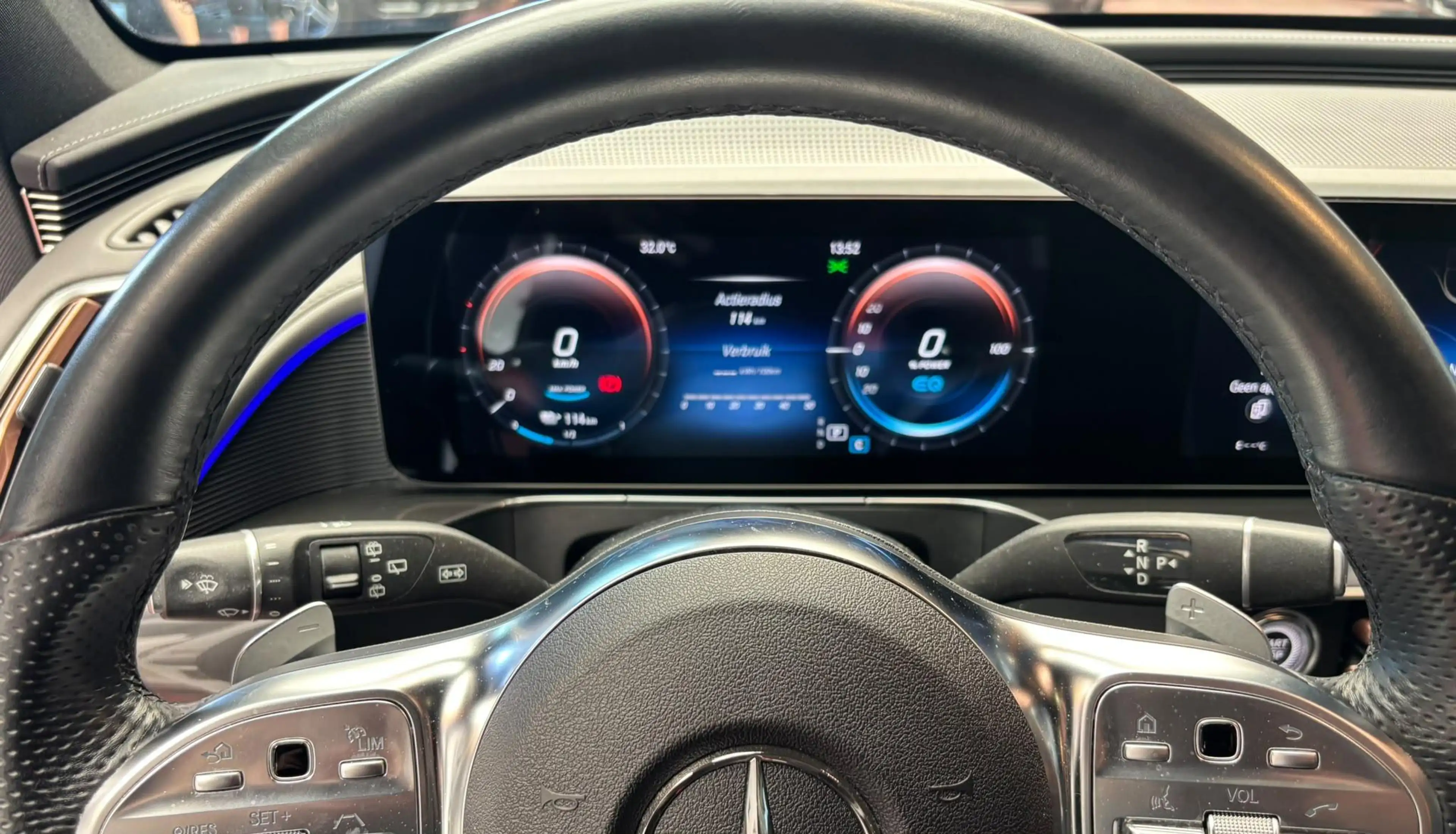 Mercedes-Benz EQC 400 EQC 4MATIC Business Solution — photo 8