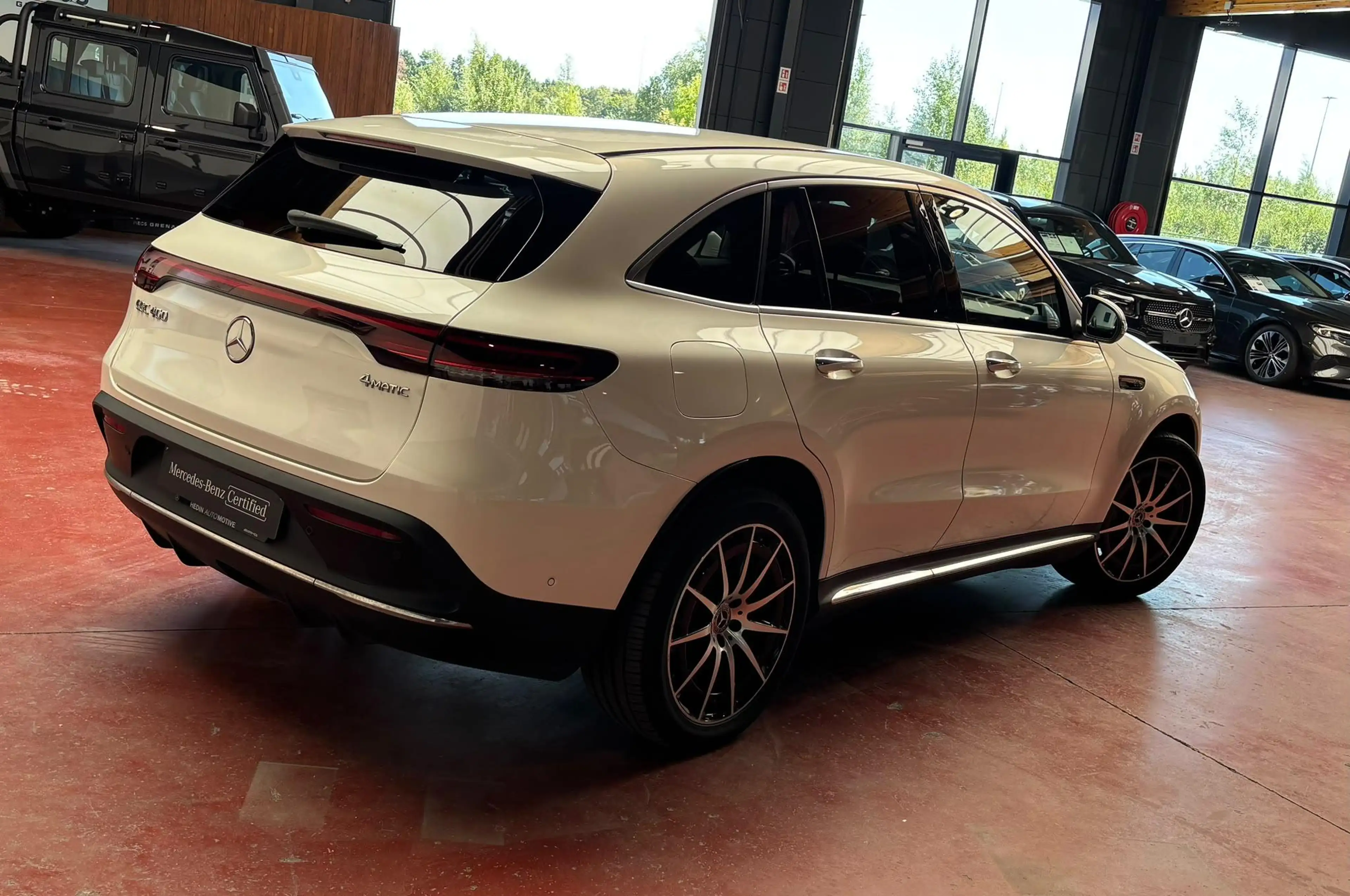 Mercedes-Benz EQC 400 EQC 4MATIC Business Solution — photo 3