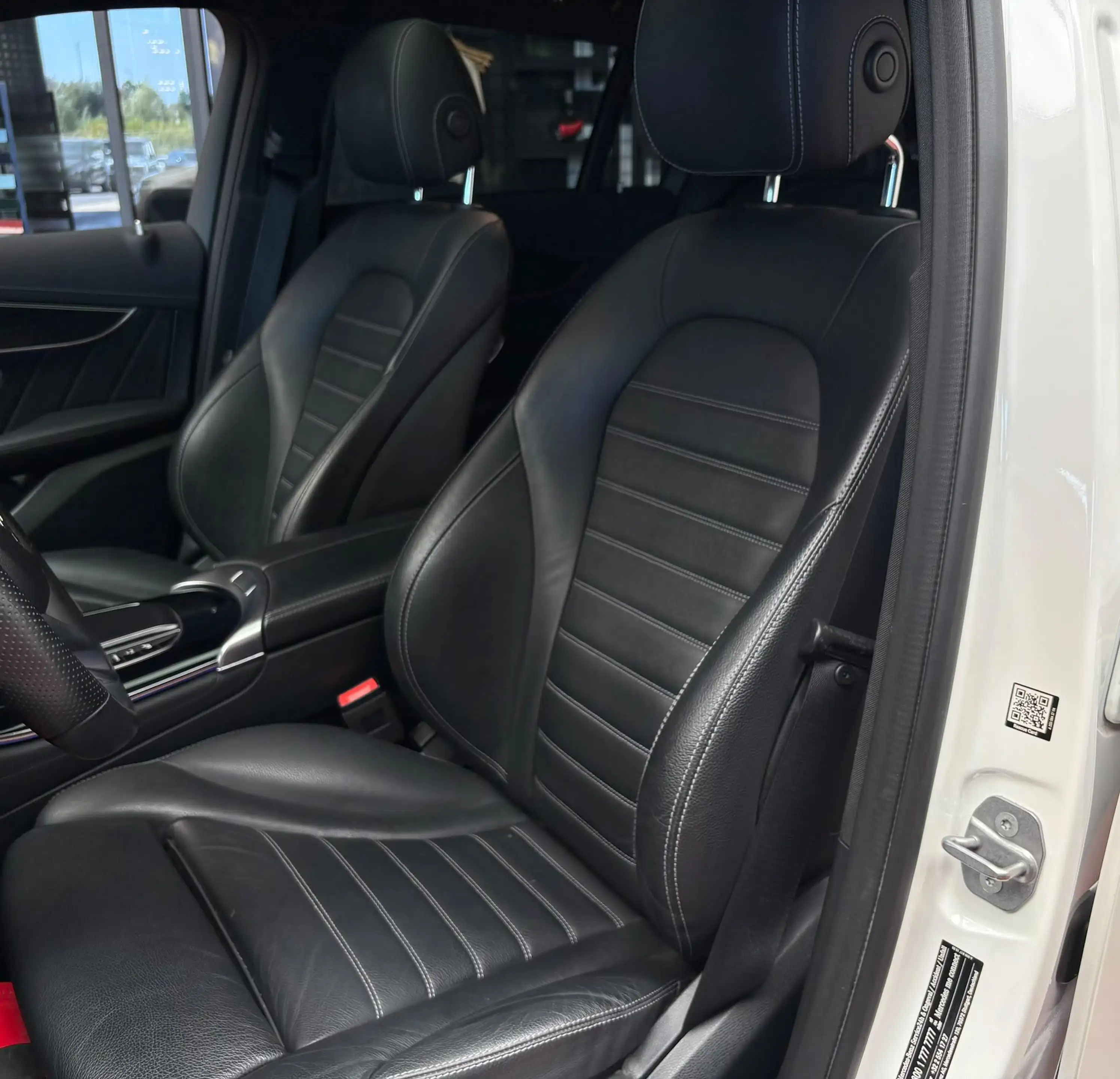 Mercedes-Benz EQC 400 EQC 4MATIC Business Solution — photo 11