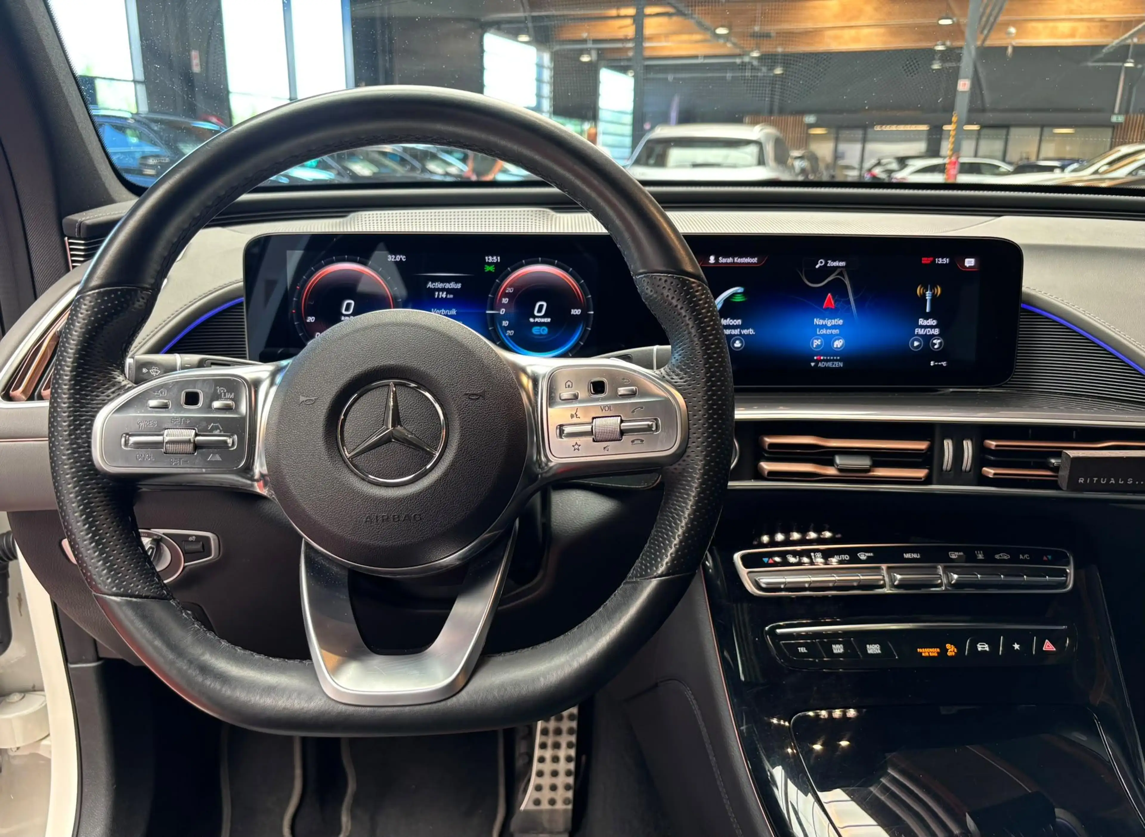 Mercedes-Benz EQC 400 EQC 4MATIC Business Solution — photo 7