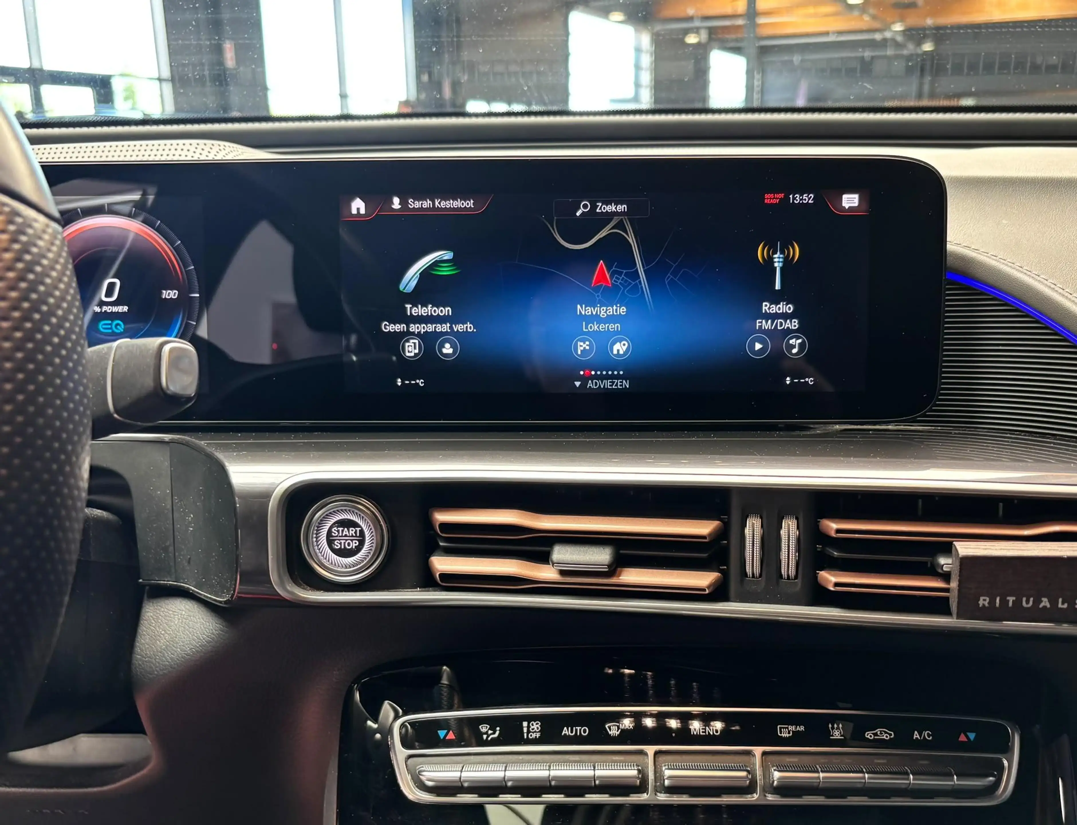 Mercedes-Benz EQC 400 EQC 4MATIC Business Solution — photo 9