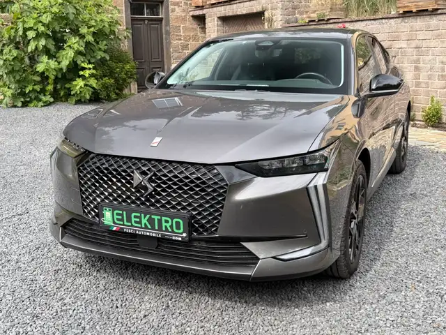 DS Automobiles DS 4