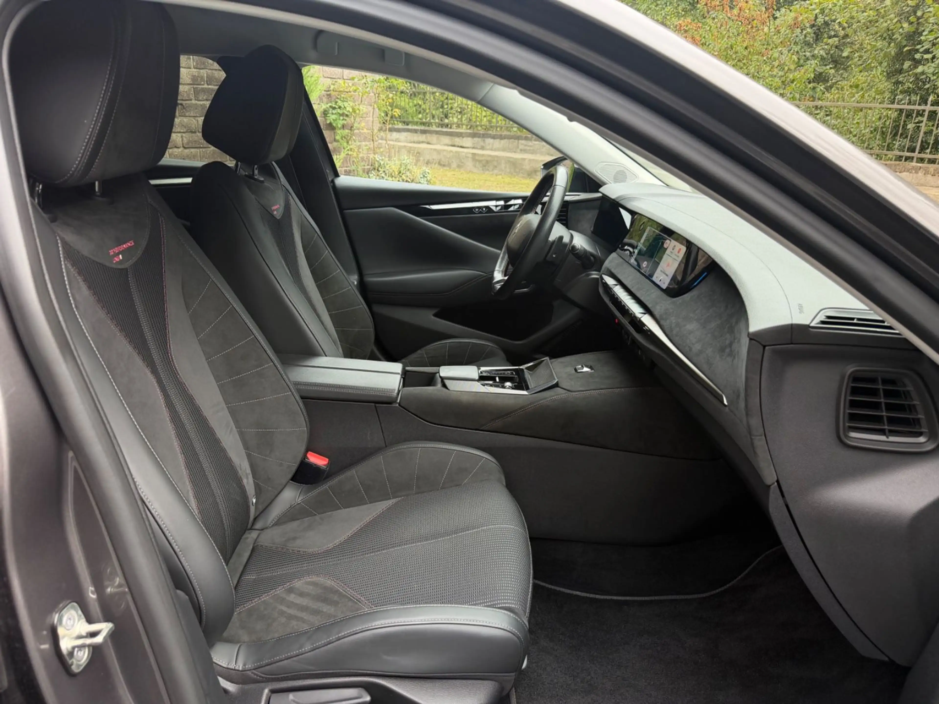DS Automobiles DS 4 DS 4 E-Tense 225 Performance Line | 1Hand | LED — photo 21