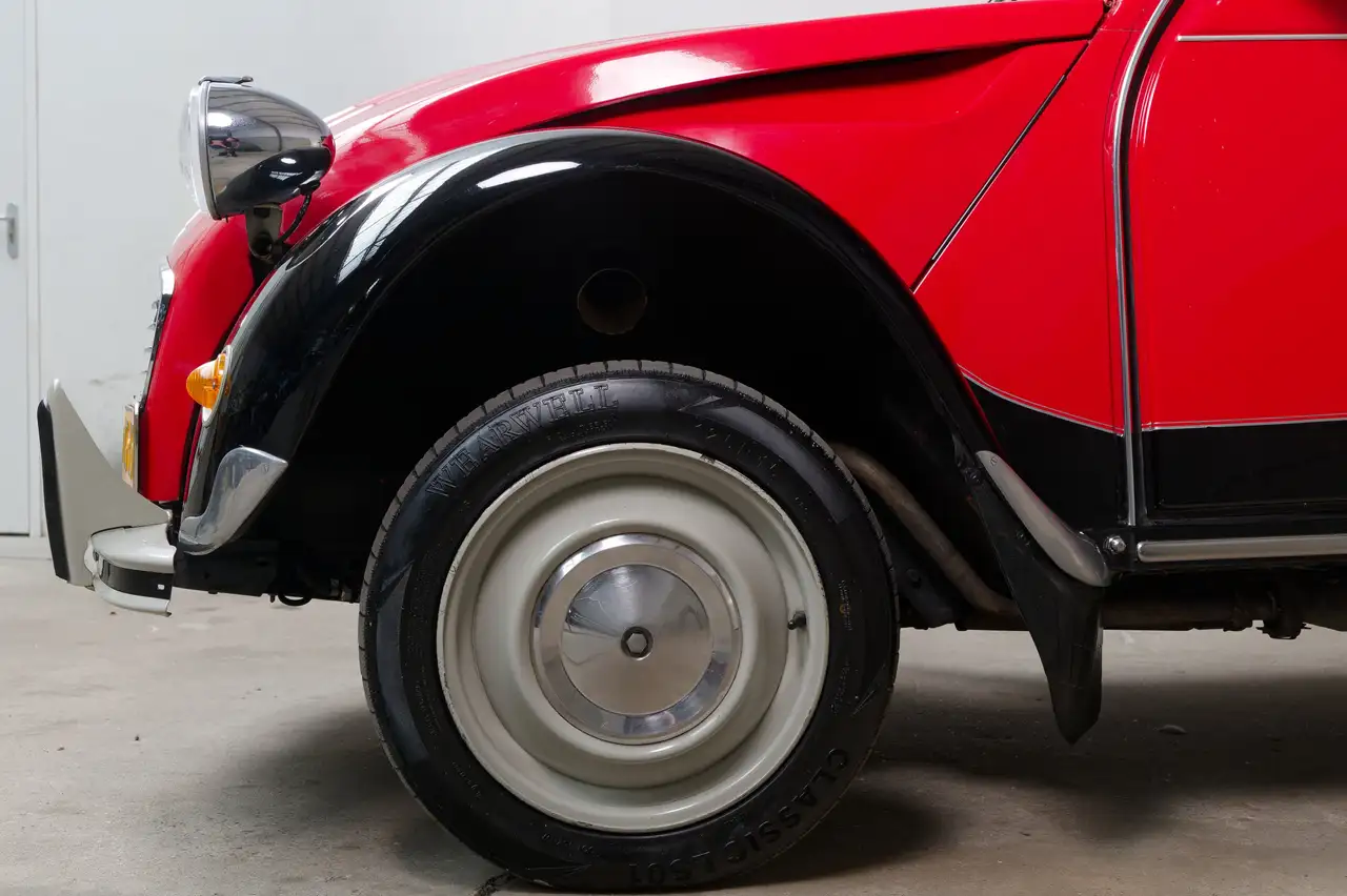 Citroen 2CV6 Special | Rouge Vallelunga/Zwart, foto 10