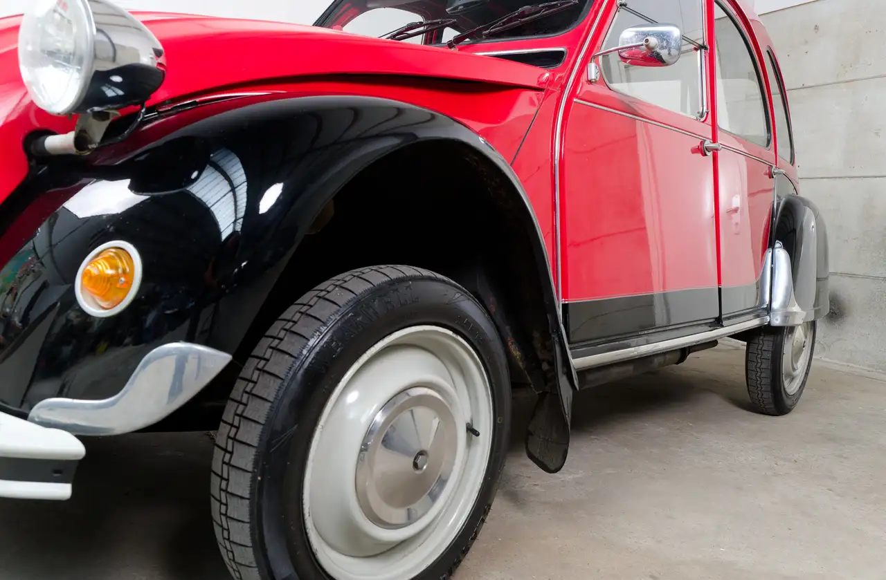 Citroen 2CV6 Special | Rouge Vallelunga/Zwart, foto 8