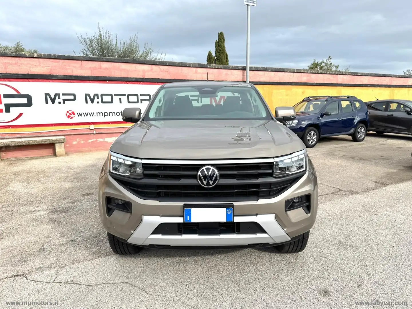 Volkswagen Amarok AMAROK LIFE 2.0 TDI 205CV 4MOTION AUTOMATICO Beige - 2