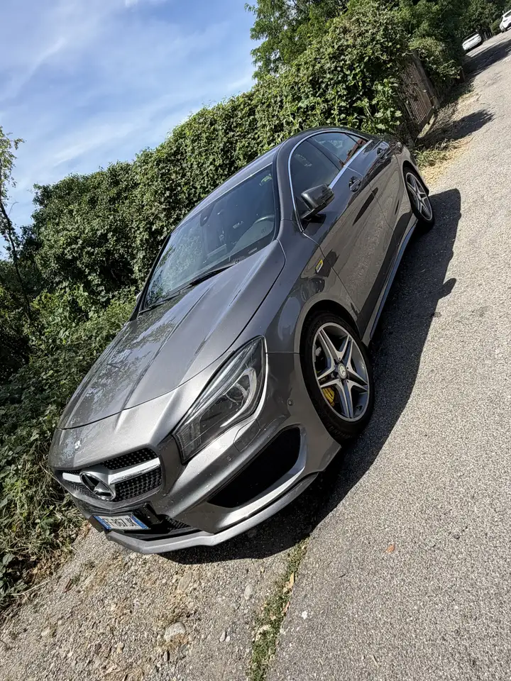 Mercedes-Benz CLA 200