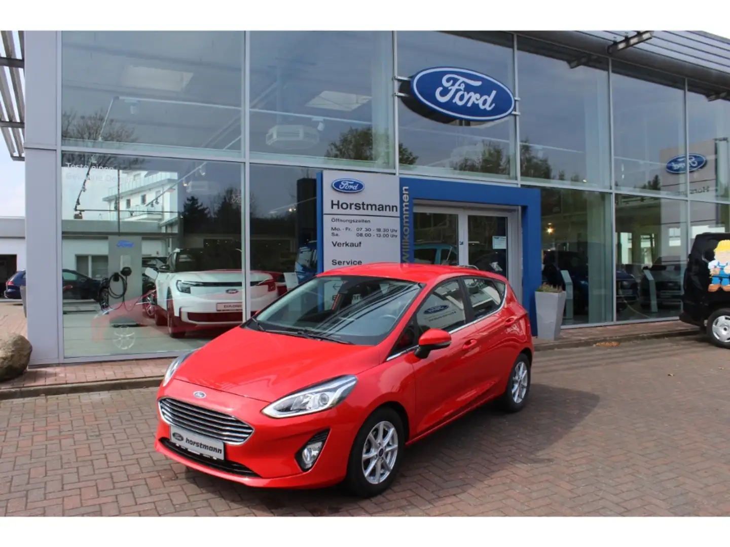 Ford Fiesta TITANIUM X AUTOMATIK 5-TÜRIG, NAVI, PDC, BEH.WSS & Rot - 1