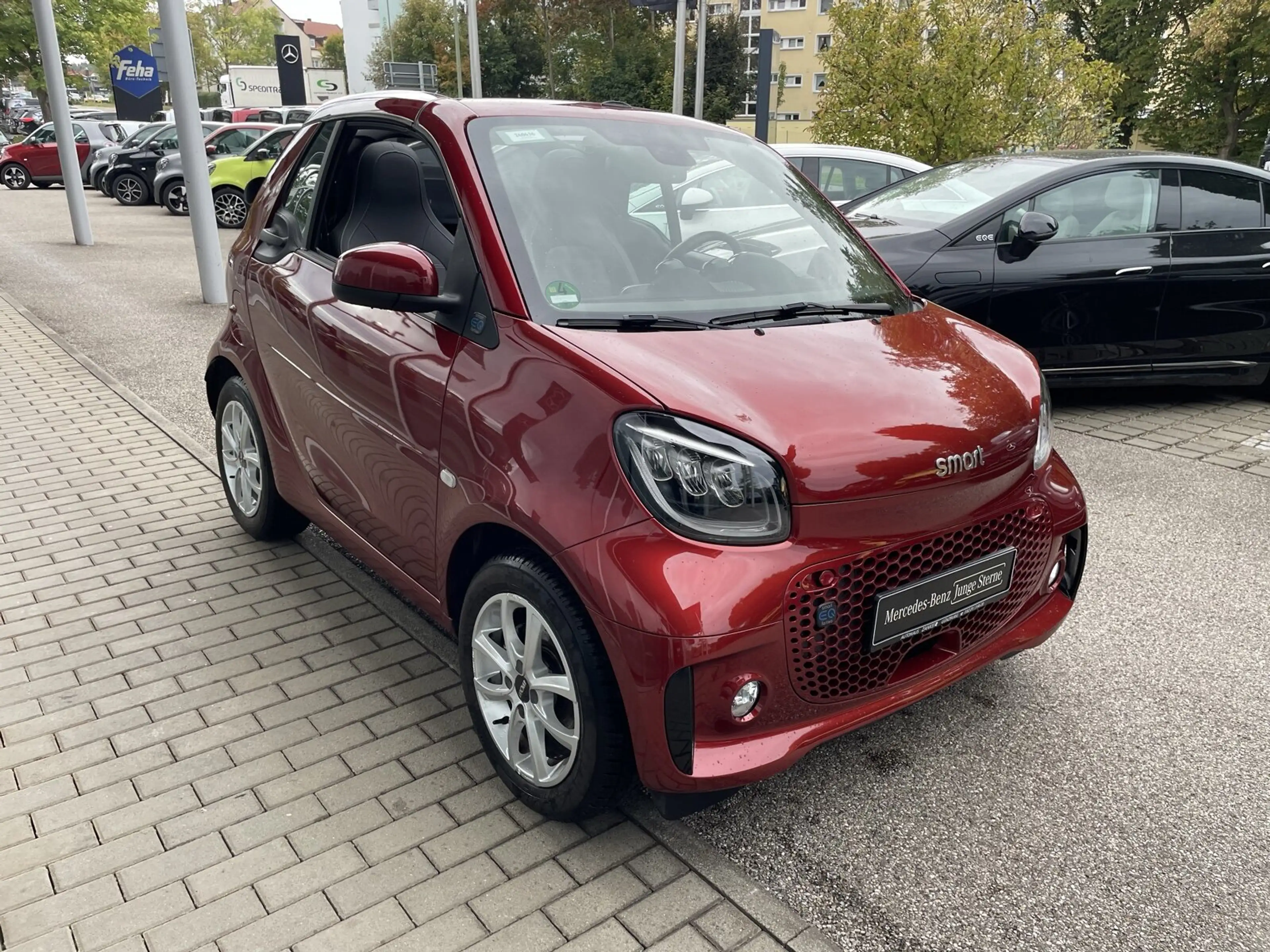 smart forTwo EQ  cabrio  Autom./Klima/Sitzhzg./Zusatzhz./MF-Lenkrad/BC/Tempomat/L-R Sensor/Leder/eFH./Abgasreinigung D4 — photo 8